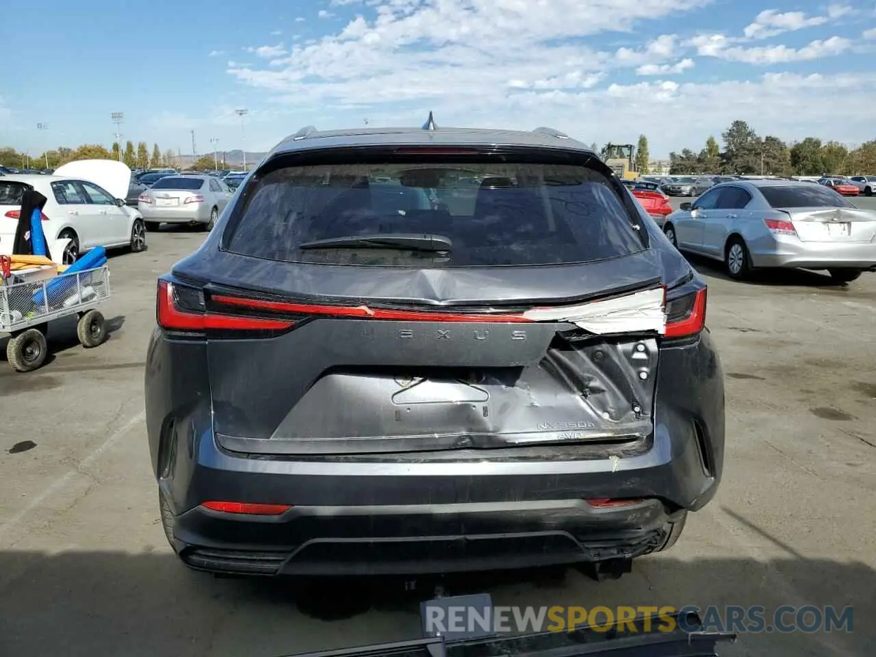 6 fotografías del automóvil dañado JTJAKCEZ4R2025876 LEXUS NX 350H BA 2024