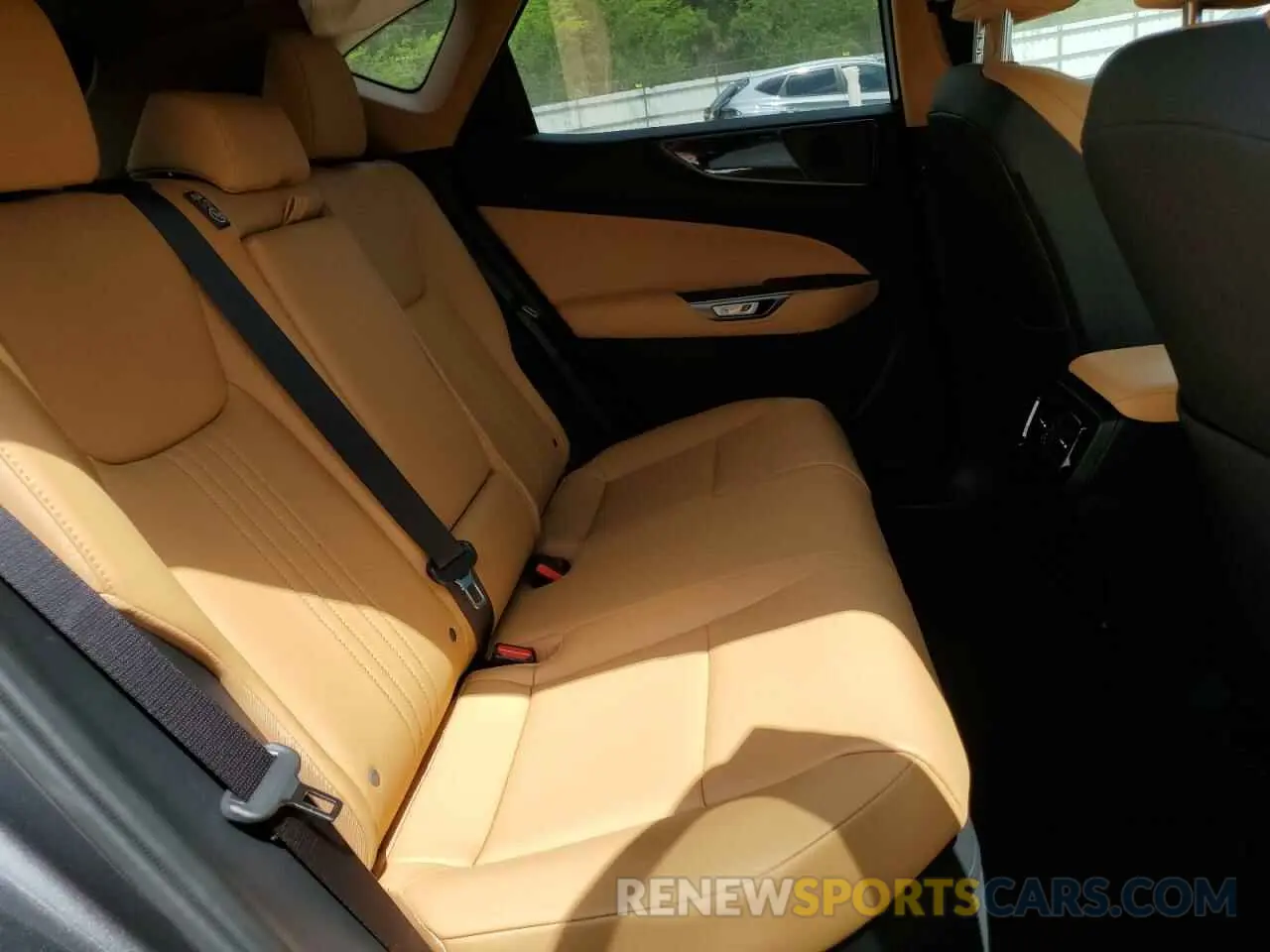 11 fotografías del automóvil dañado JTJGKCEZ4R5015261 LEXUS NX 350H BA 2024
