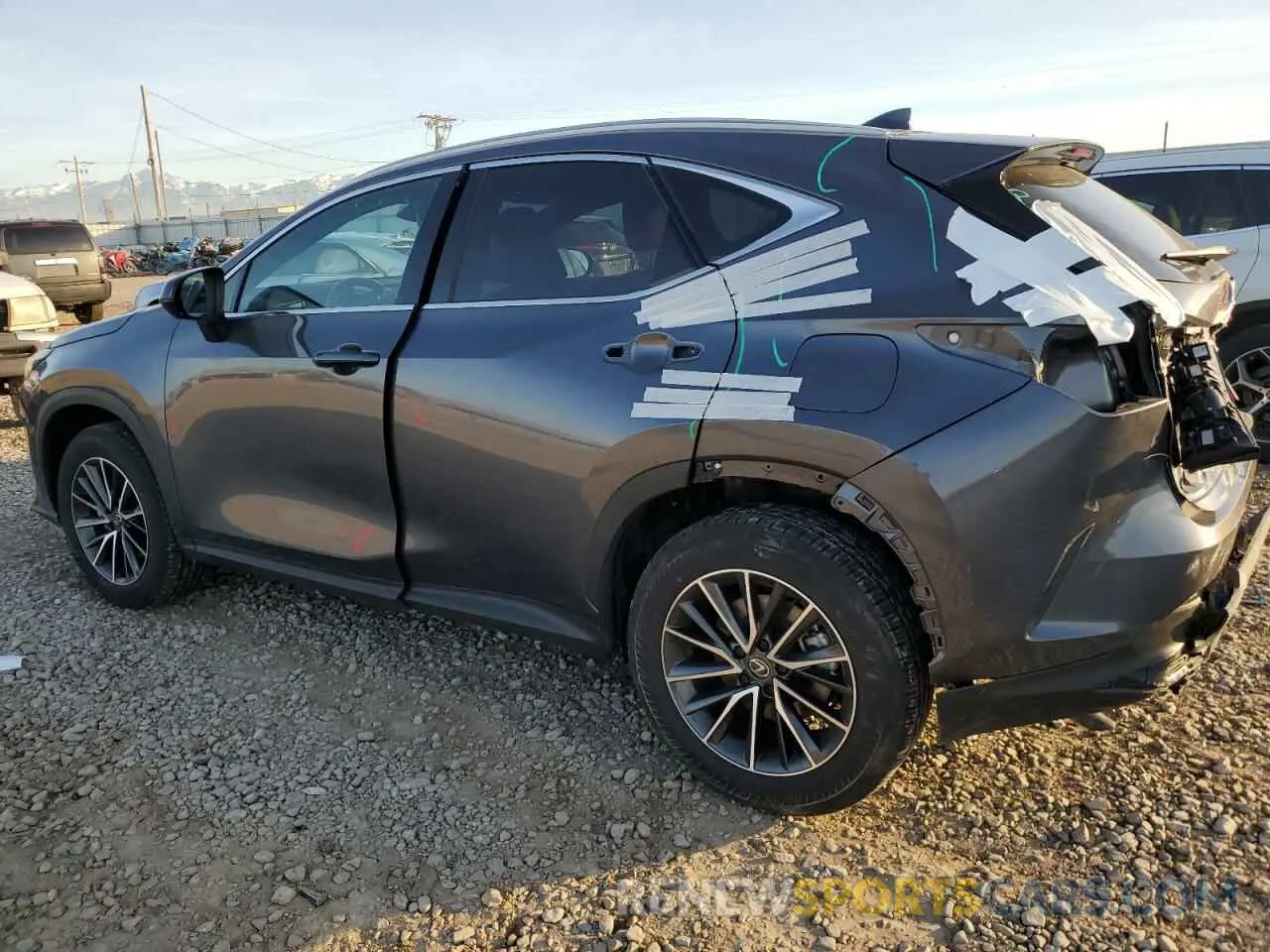 2 fotografías del automóvil dañado JTJGKCEZ5R2024939 LEXUS NX 350H BA 2024