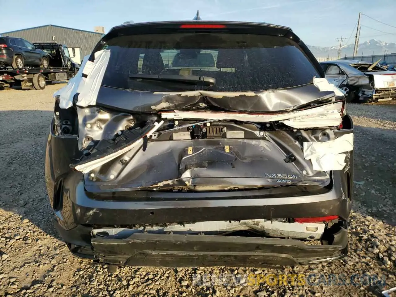 6 fotografías del automóvil dañado JTJGKCEZ5R2024939 LEXUS NX 350H BA 2024