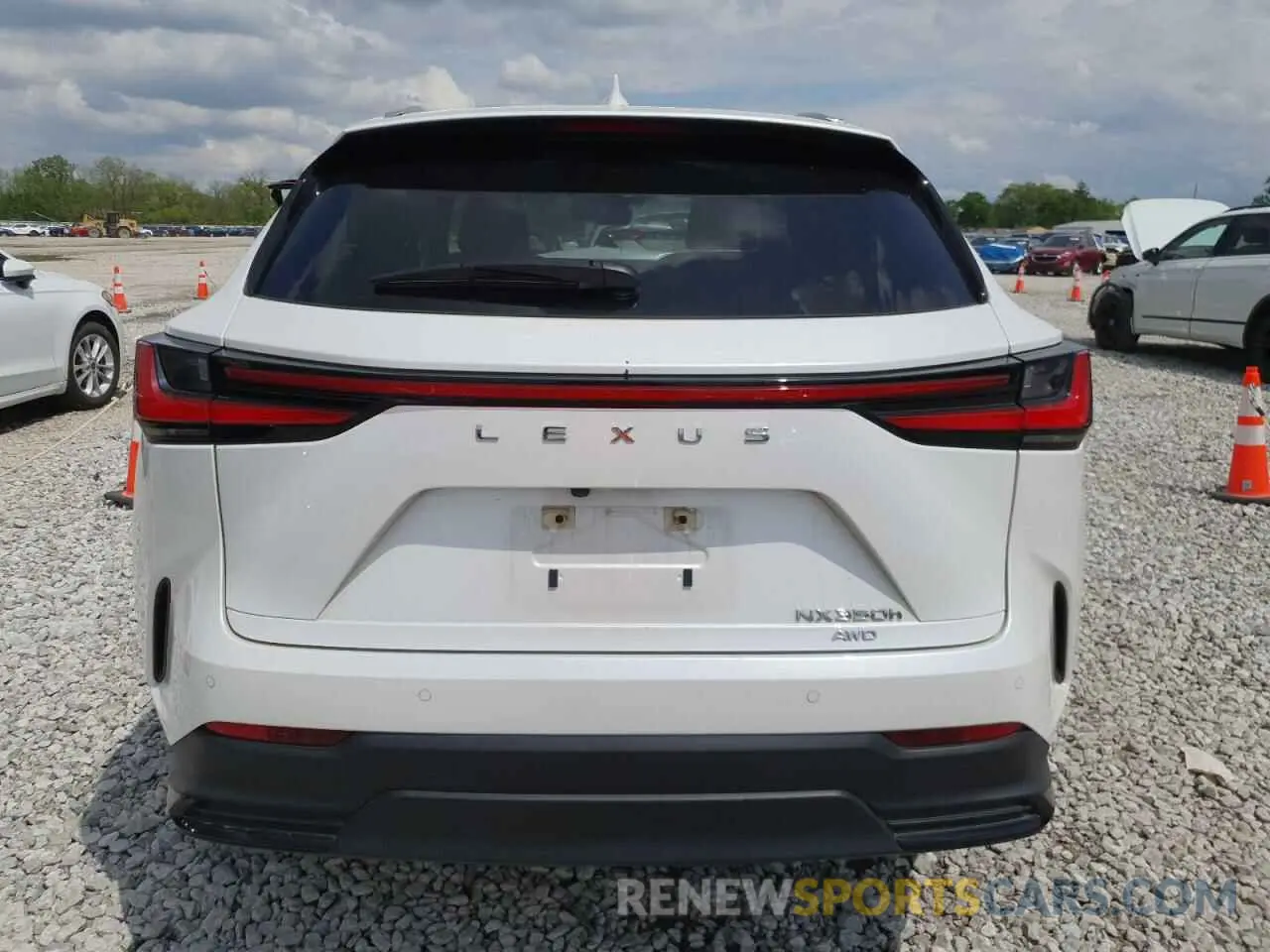 6 fotografías del automóvil dañado JTJGKCEZ9R5013201 LEXUS NX 350H BA 2024