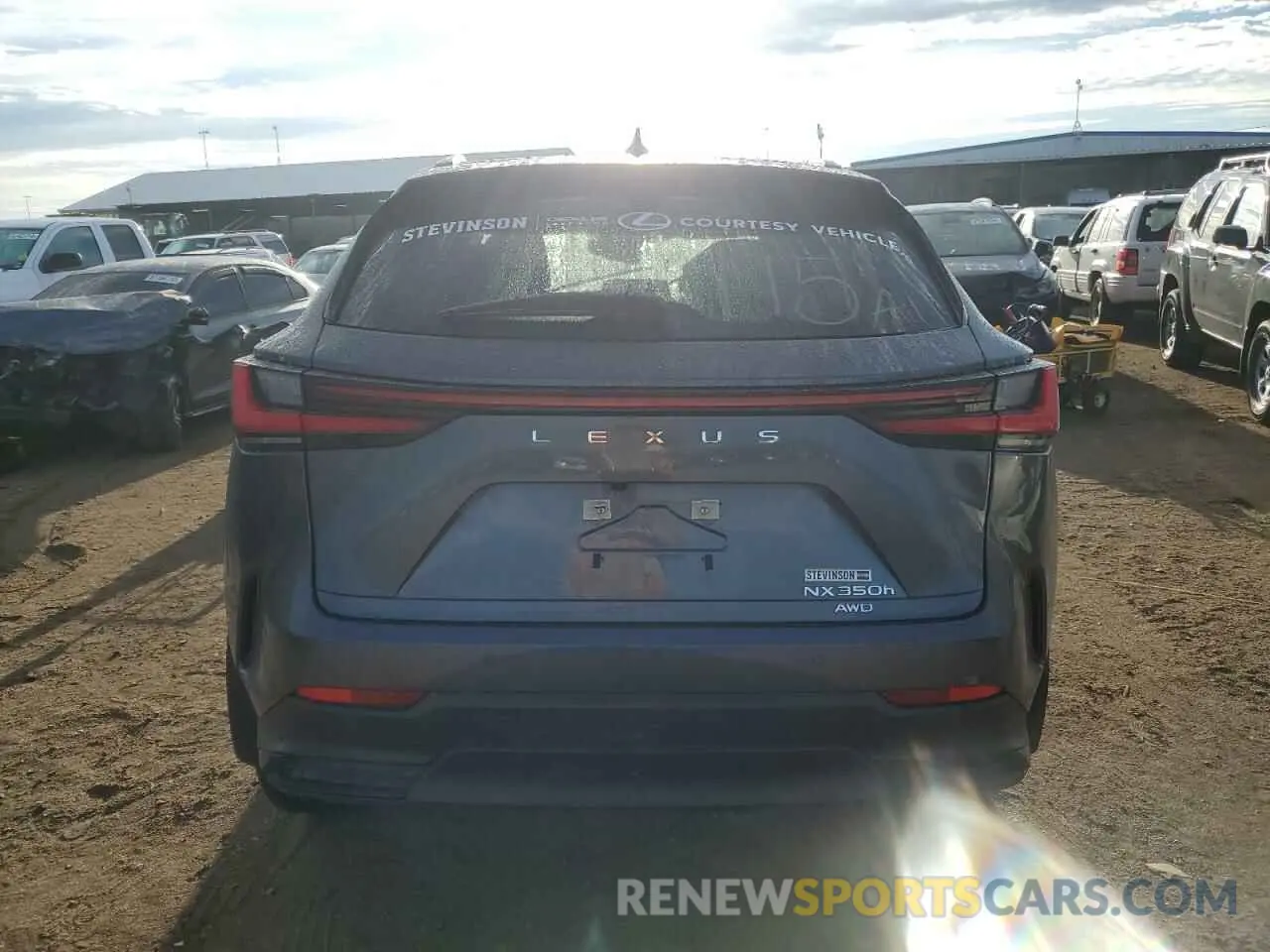 6 fotografías del automóvil dañado JTJGKCEZ9R5016115 LEXUS NX 350H BA 2024