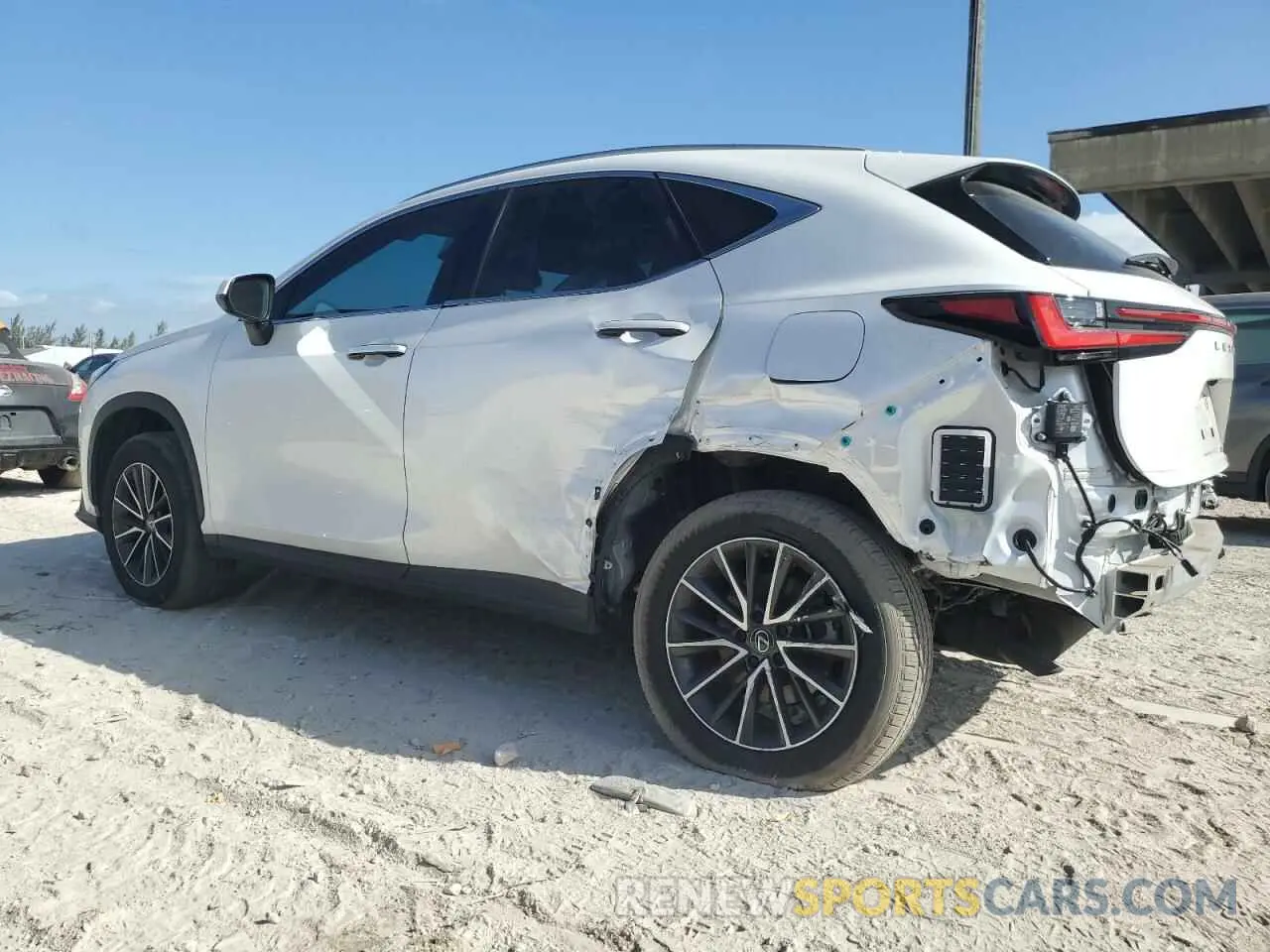 2 fotografías del automóvil dañado JTJHKCEZ6R5010518 LEXUS NX 350H BA 2024