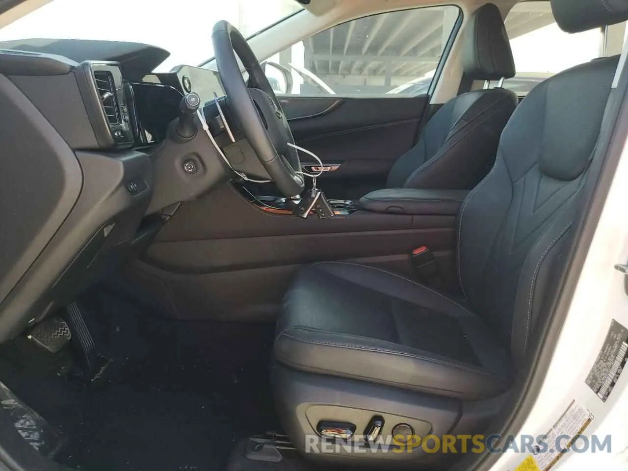7 fotografías del automóvil dañado JTJHKCEZ6R5010518 LEXUS NX 350H BA 2024
