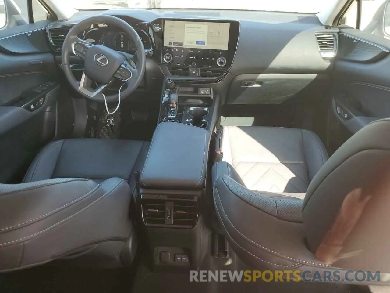 8 fotografías del automóvil dañado JTJHKCEZ6R5010518 LEXUS NX 350H BA 2024