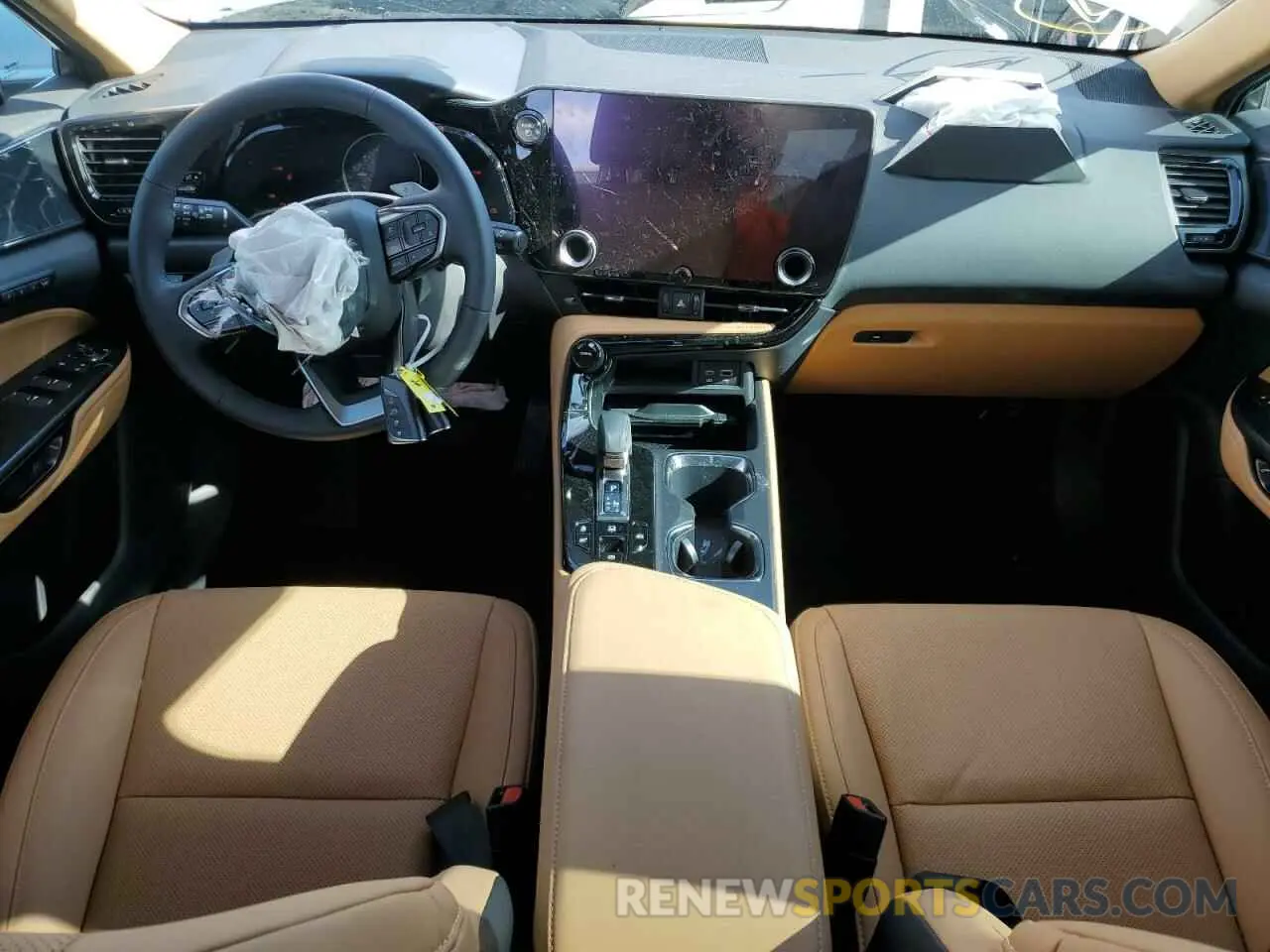 8 fotografías del automóvil dañado 2T2GKCEZ3SC040255 LEXUS NX 350H BA 2025