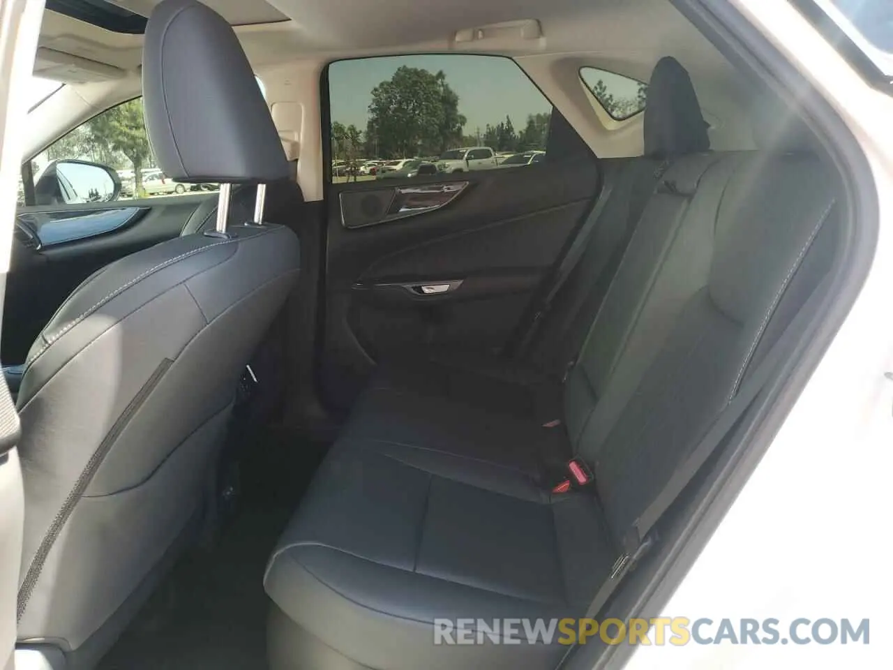 11 fotografías del automóvil dañado JTJGKCEZ9S2052281 LEXUS NX 350H BA 2025