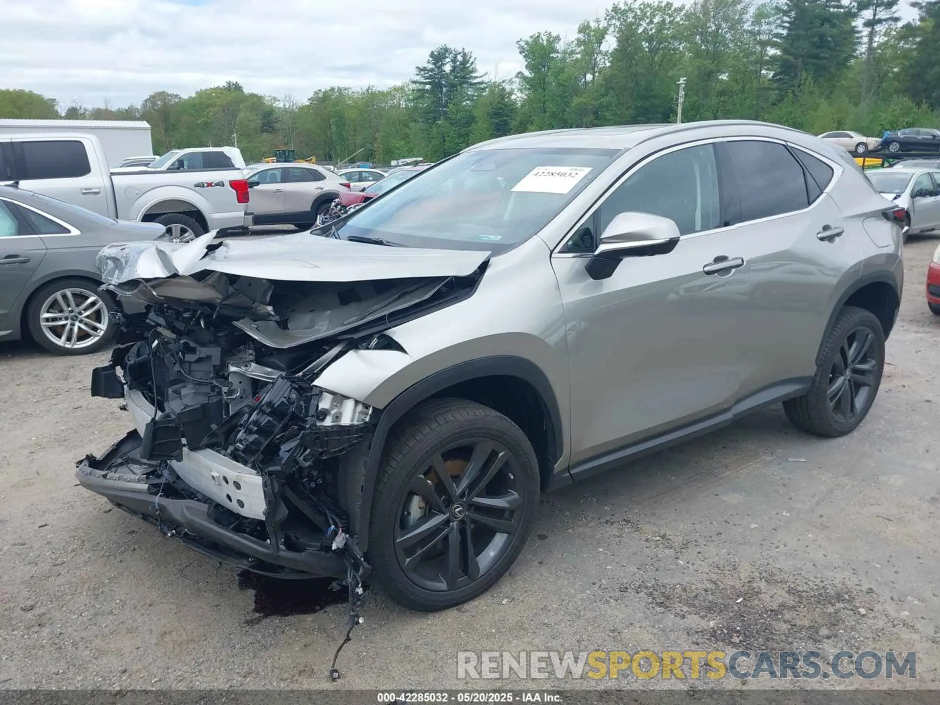 2 fotografías del automóvil dañado JTJHKCFZ4N2000998 LEXUS NX 450H+ 2022
