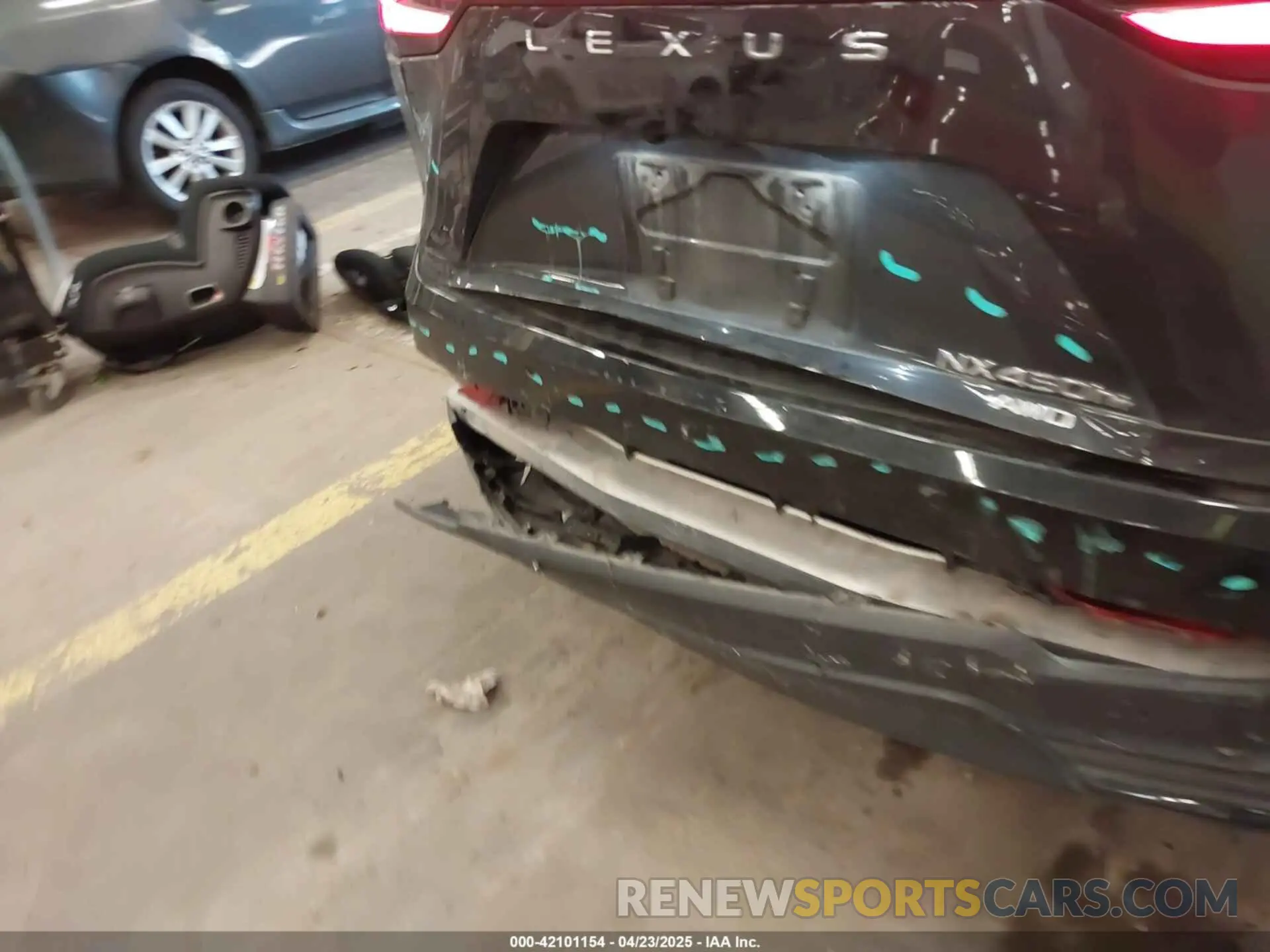 18 fotografías del automóvil dañado JTJHKCFZ7N2003572 LEXUS NX 450H+ 2022