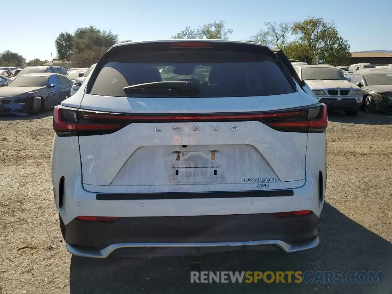 6 fotografías del automóvil dañado JTJKKCFZ4N2006869 LEXUS NX 450H 2022