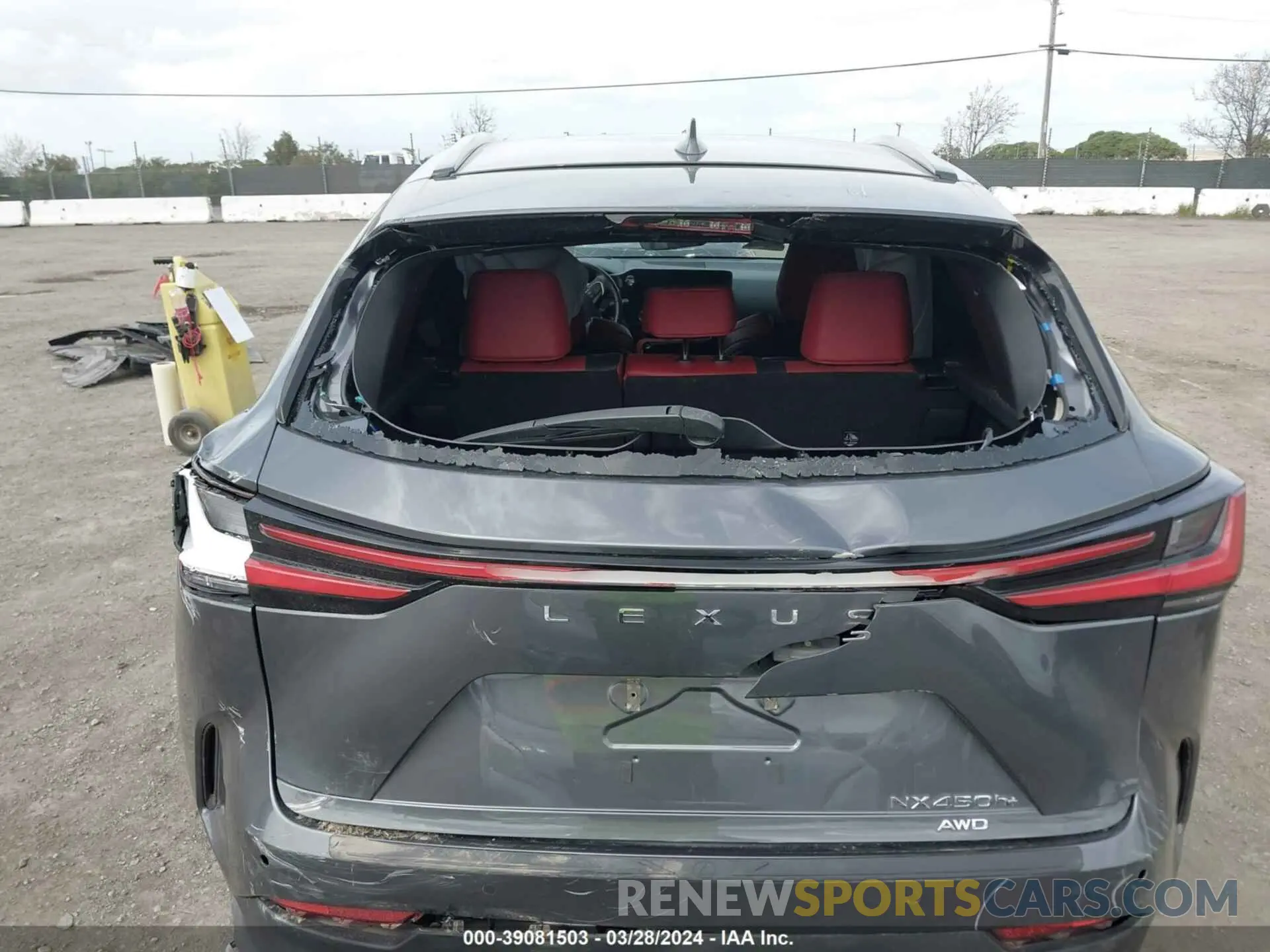 17 fotografías del automóvil dañado JTJKKCFZXP2016146 LEXUS NX 450H+ 2023