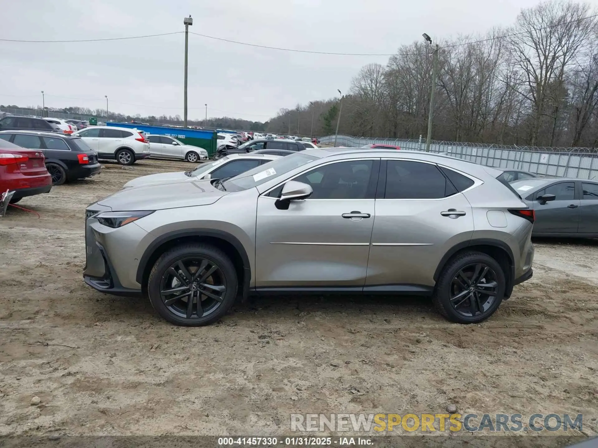 14 fotografías del automóvil dañado JTJHKCFZ0R2025435 LEXUS NX 450H+ 2024