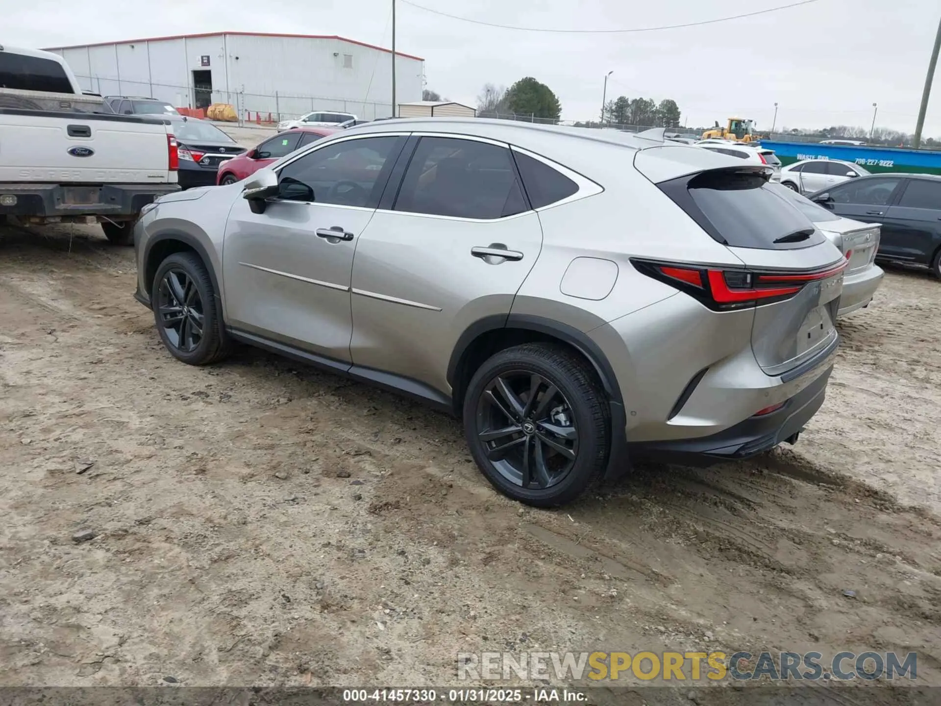 3 fotografías del automóvil dañado JTJHKCFZ0R2025435 LEXUS NX 450H+ 2024