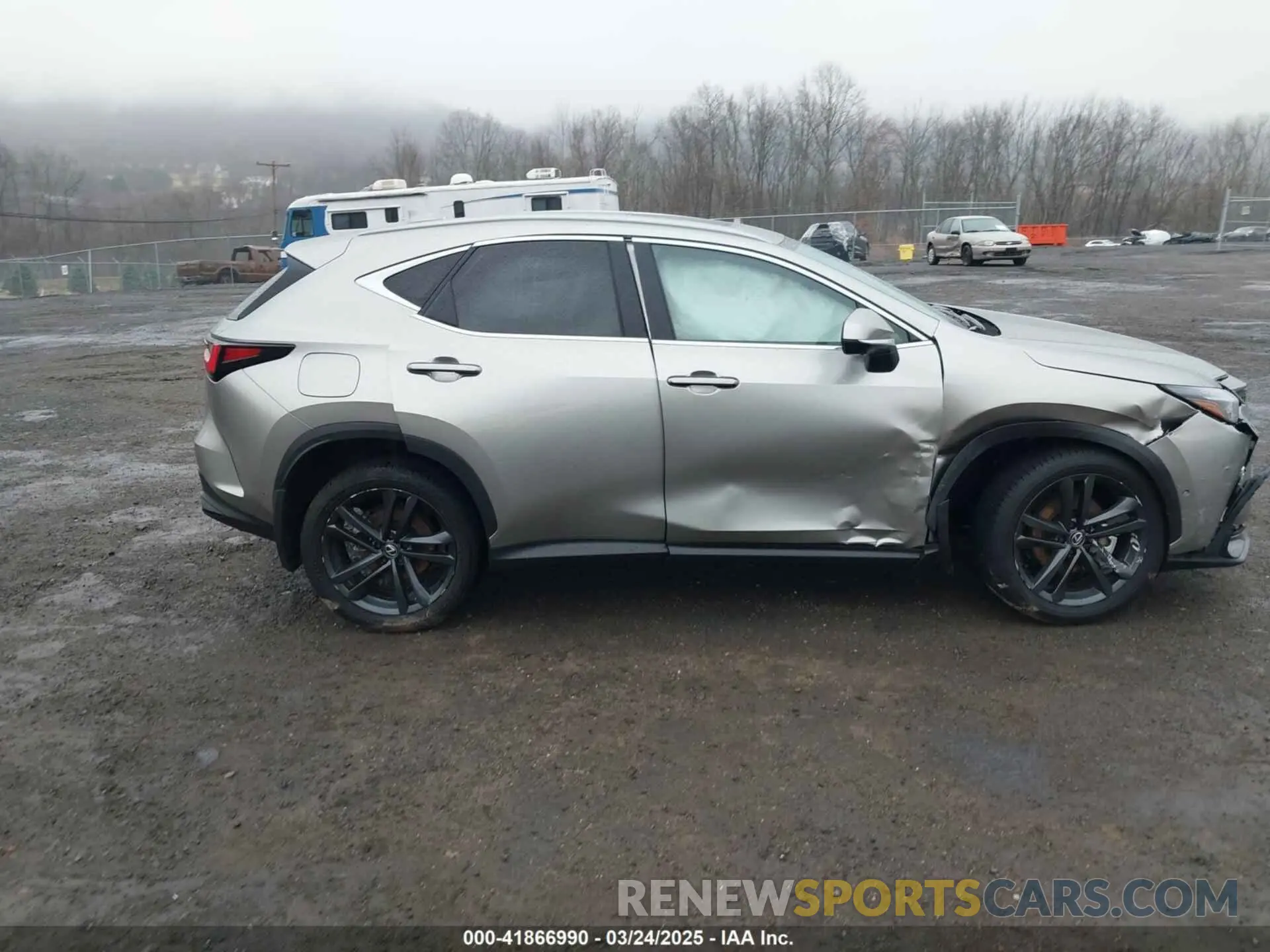 13 fotografías del automóvil dañado JTJHKCFZ1R2035729 LEXUS NX 450H+ 2024