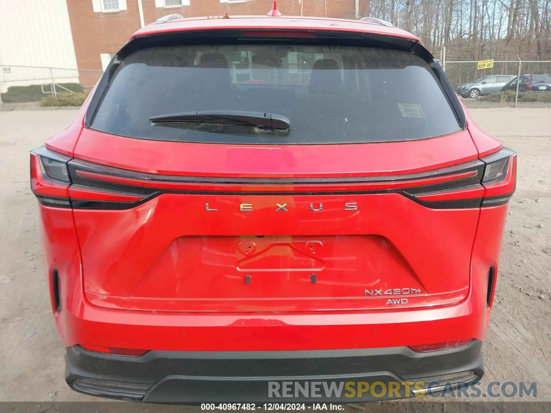 17 fotografías del automóvil dañado JTJHKCFZ8R2032536 LEXUS NX 450H+ 2024