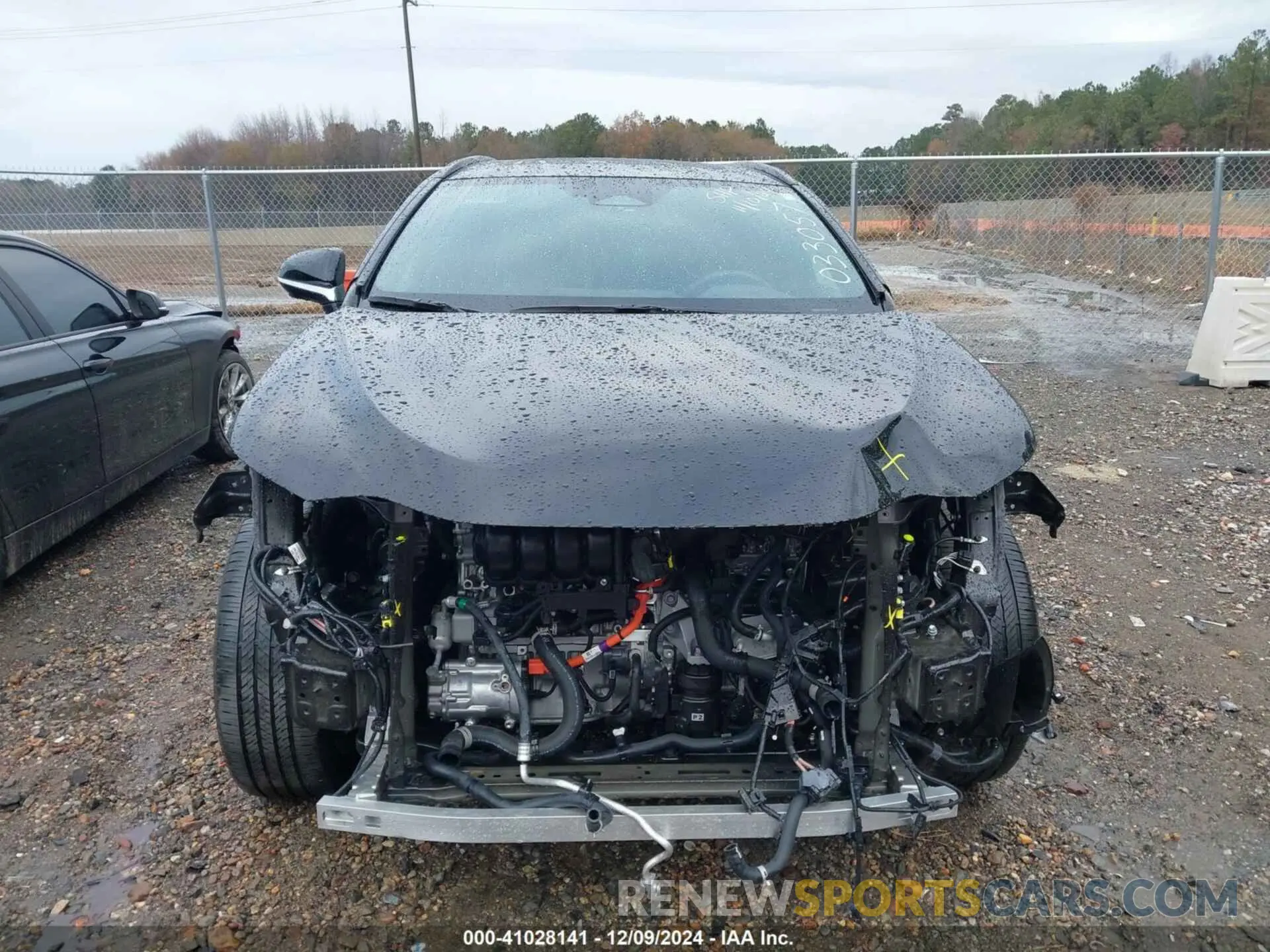 13 fotografías del automóvil dañado JTJKKCFZ4R2033057 LEXUS NX 450H+ 2024