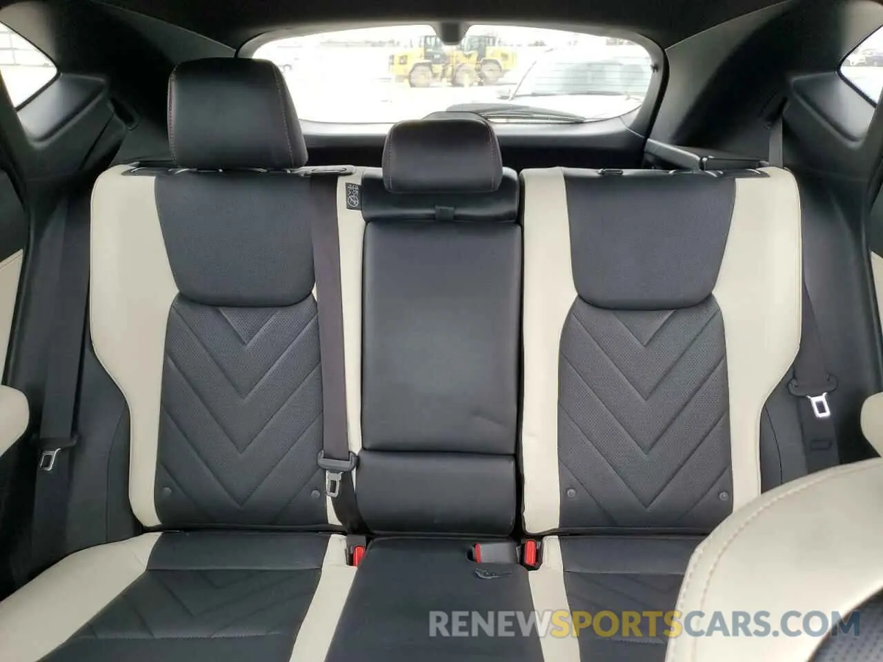 10 fotografías del automóvil dañado JTJHKCFZ3R2030886 LEXUS NX 450H LU 2024