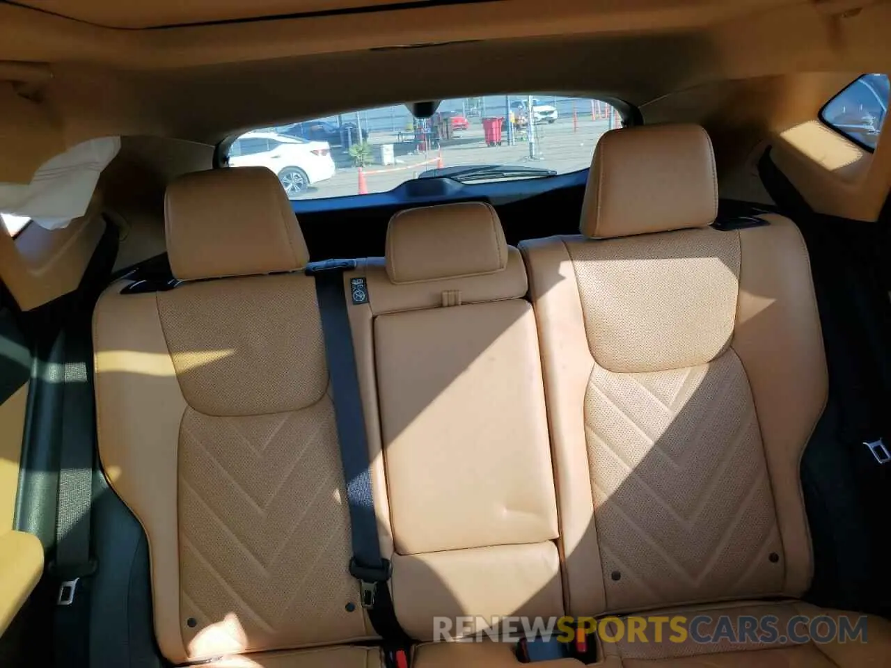 10 fotografías del automóvil dañado JTJHKCFZ4S2044219 LEXUS NX 450H LU 2025