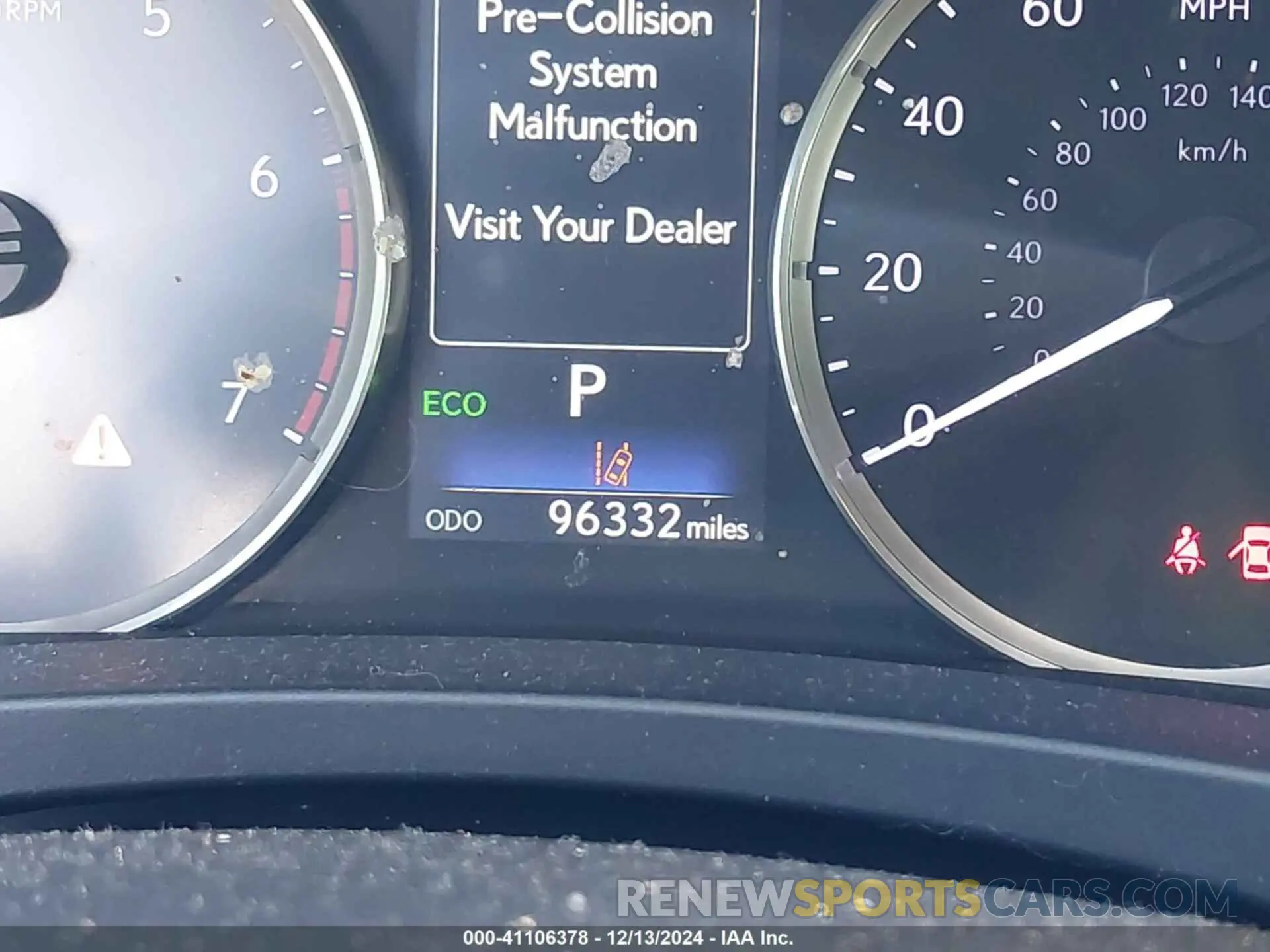 16 fotografías del automóvil dañado JTHHA5BC1K5009685 LEXUS RC 2019