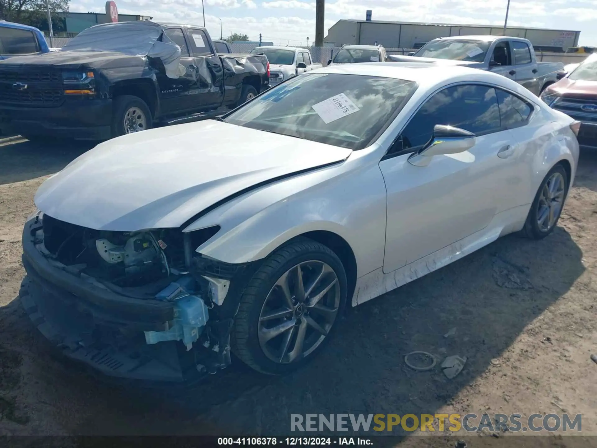 2 fotografías del automóvil dañado JTHHA5BC1K5009685 LEXUS RC 2019