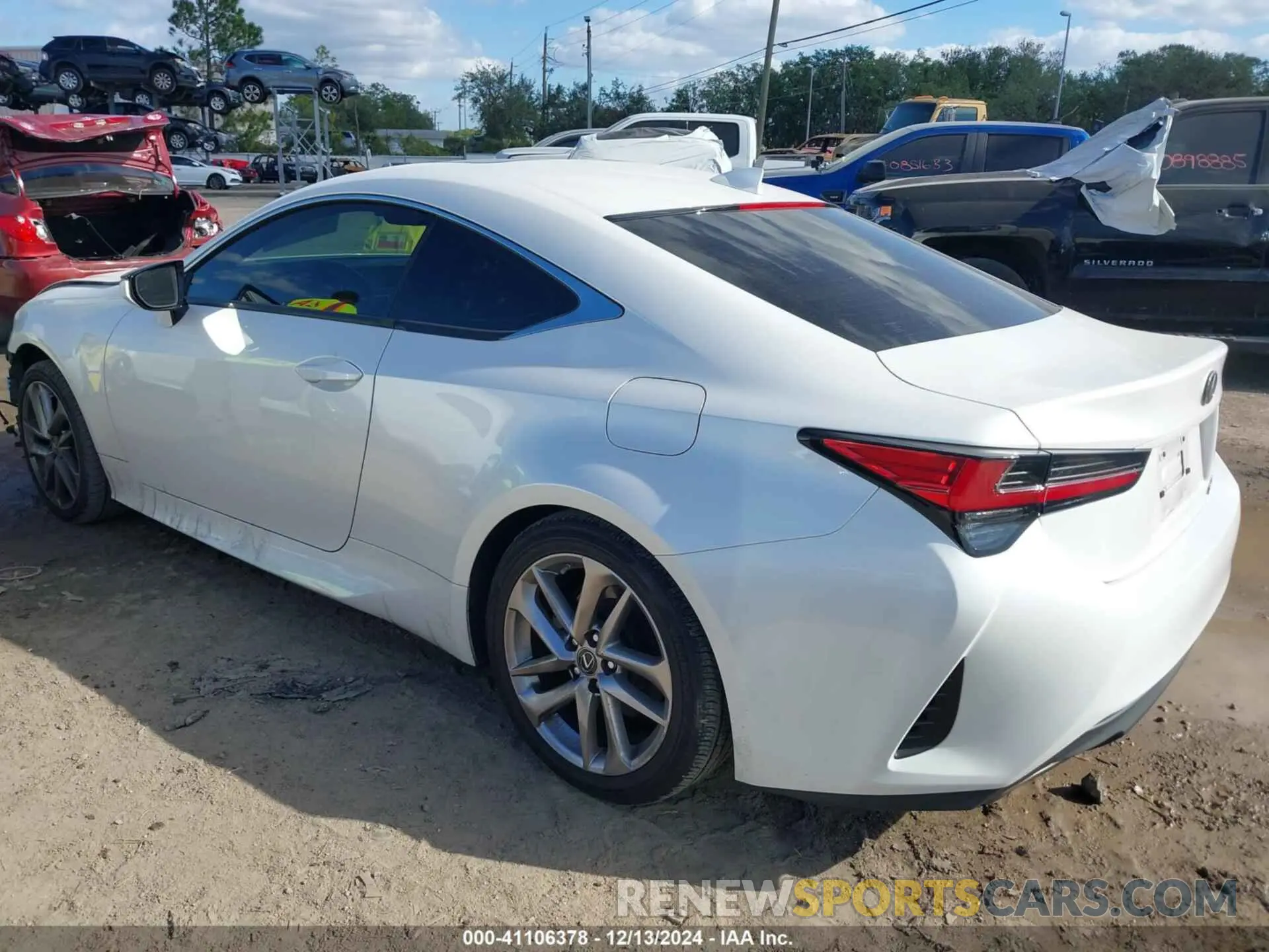 3 fotografías del automóvil dañado JTHHA5BC1K5009685 LEXUS RC 2019