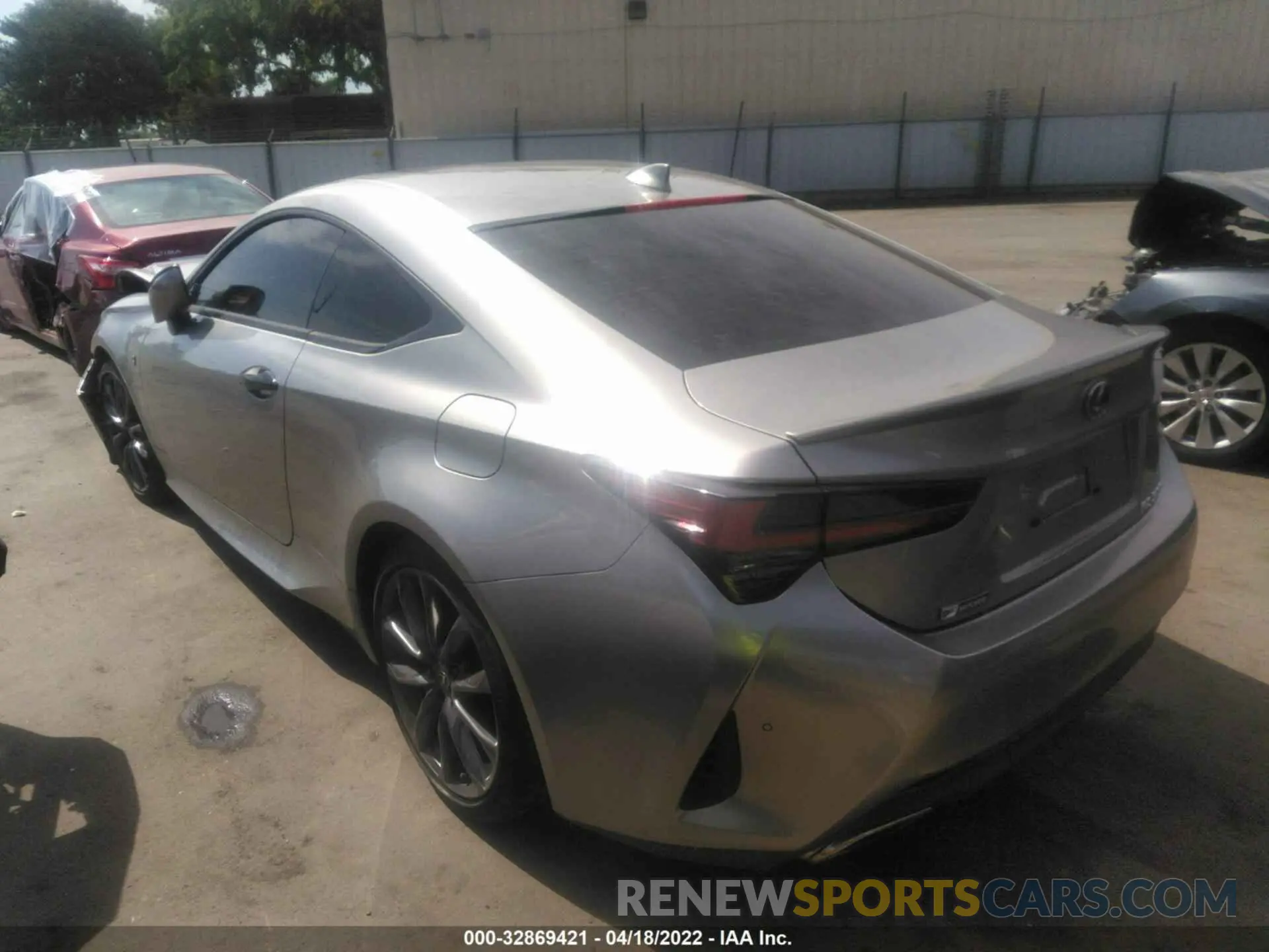 3 fotografías del automóvil dañado JTHHA5BC2K5008996 LEXUS RC 2019