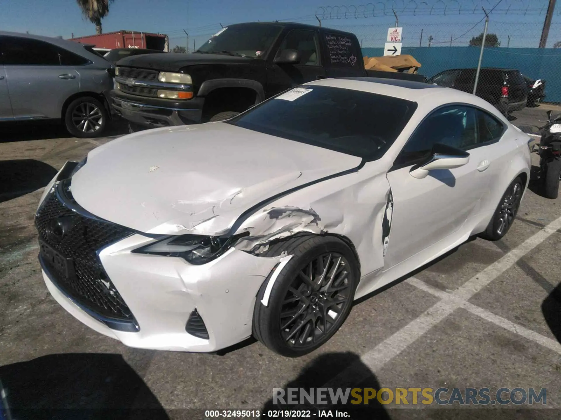 2 fotografías del automóvil dañado JTHHA5BC2K5010392 LEXUS RC 2019