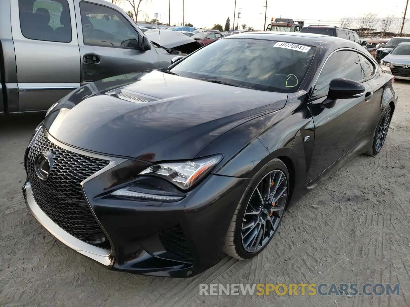2 fotografías del automóvil dañado JTHHP5BC4K5006858 LEXUS RC 2019