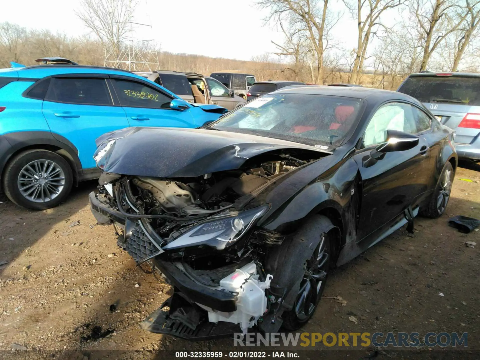 2 fotografías del automóvil dañado JTHGZ5DC5M5011136 LEXUS RC 2021