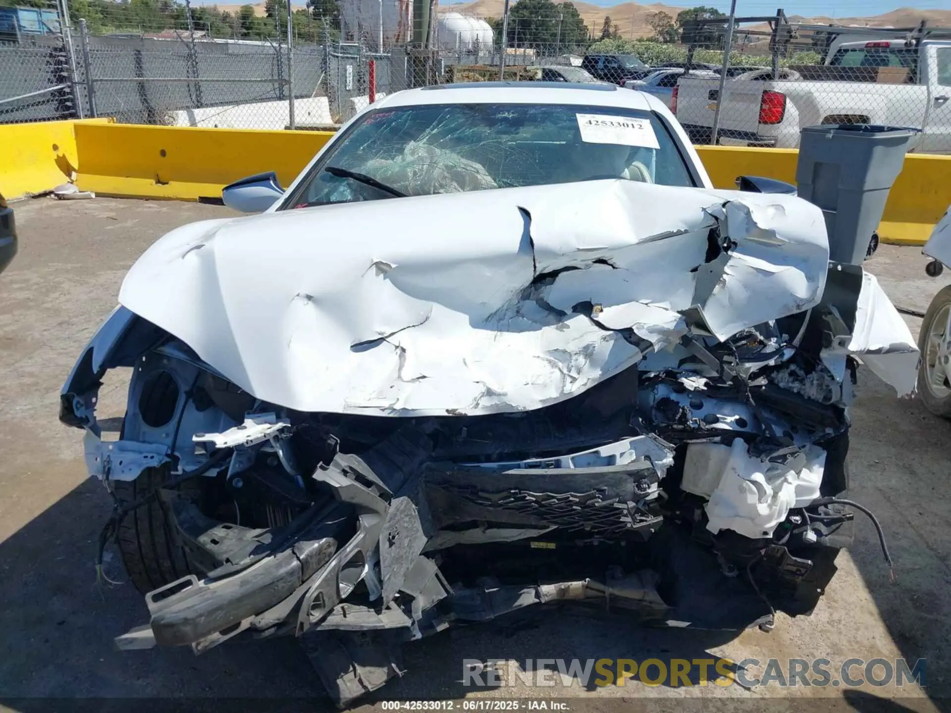 12 fotografías del automóvil dañado JTHHA5BC0K5009659 LEXUS RC 300 2019