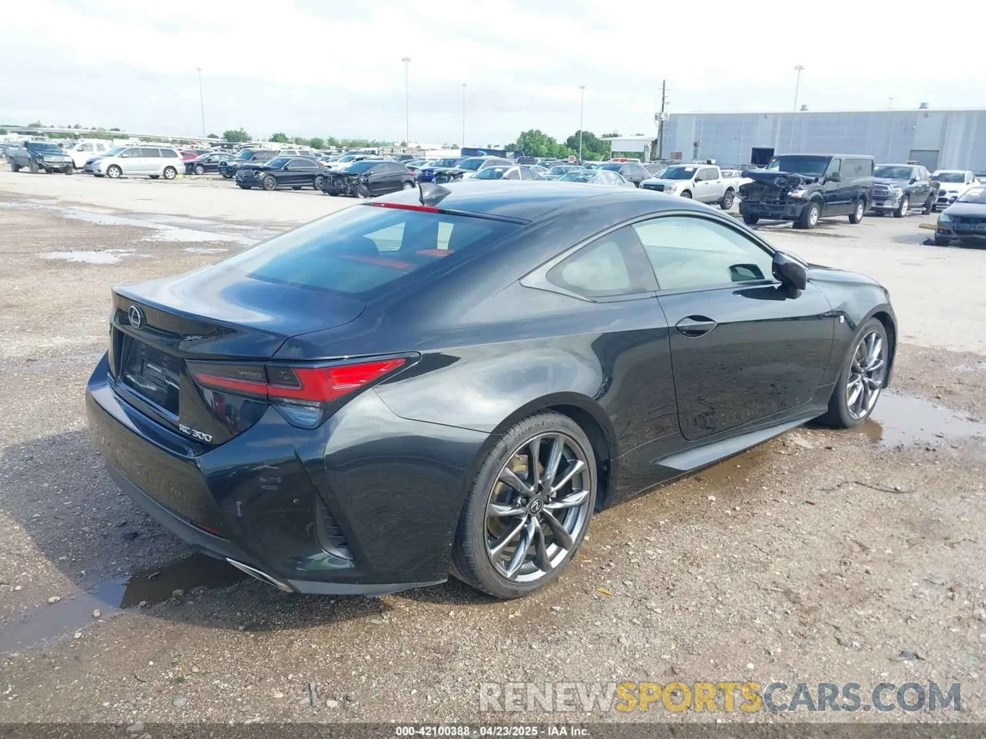 4 fotografías del automóvil dañado JTHHA5BC4K5009549 LEXUS RC 300 2019
