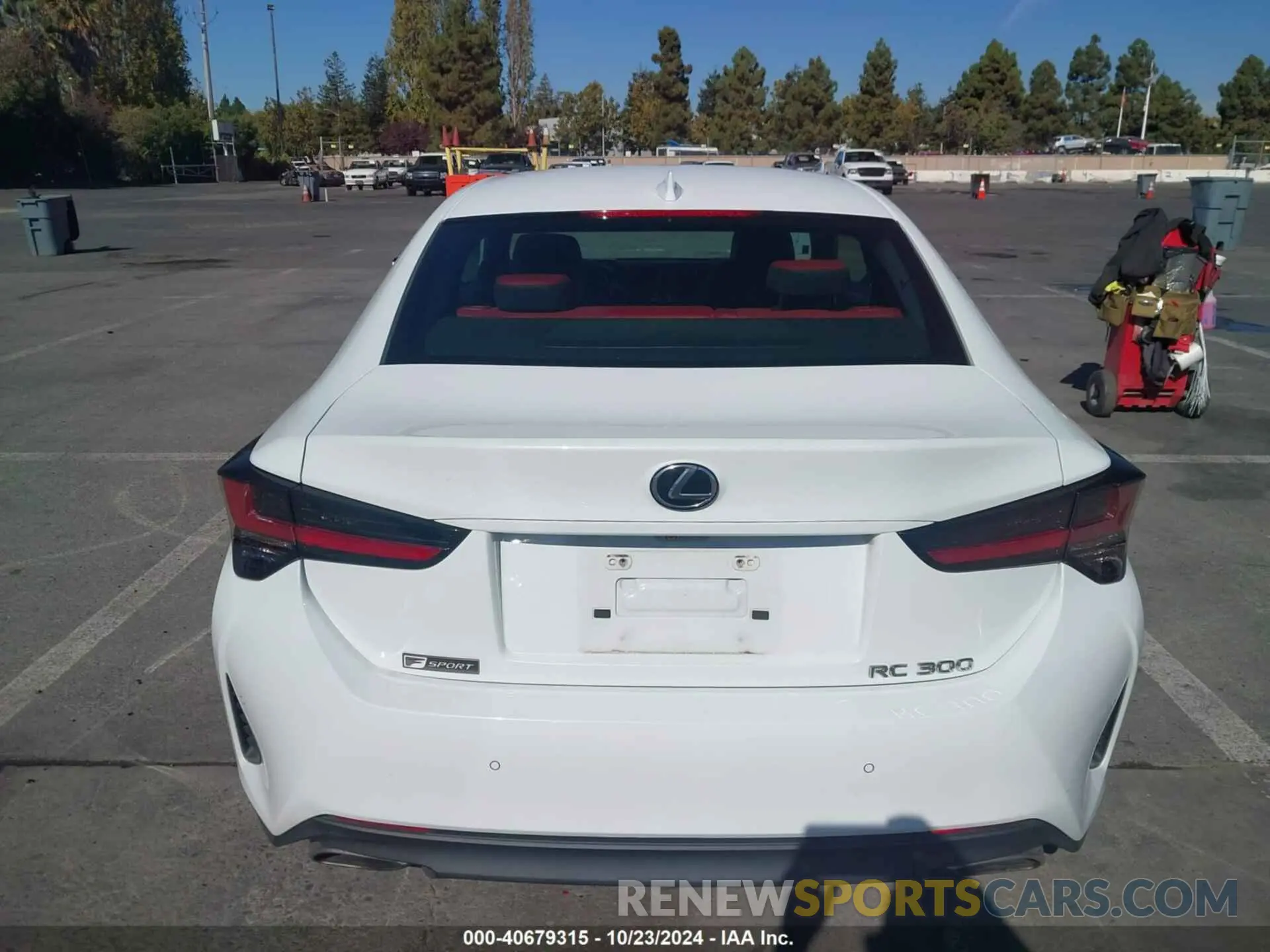 16 fotografías del automóvil dañado JTHHA5BC4K5009762 LEXUS RC 300 2019