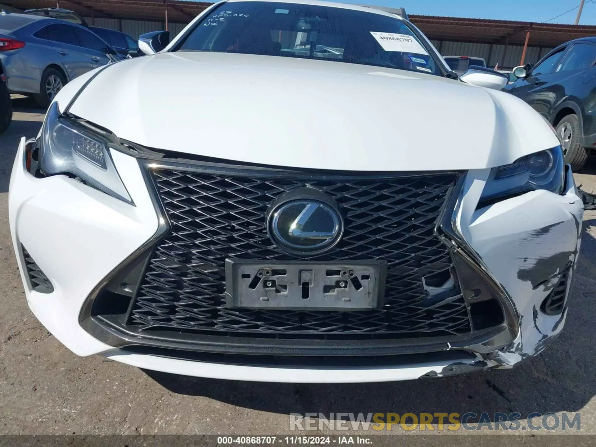 11 fotografías del automóvil dañado JTHHA5BC7K5010209 LEXUS RC 300 2019