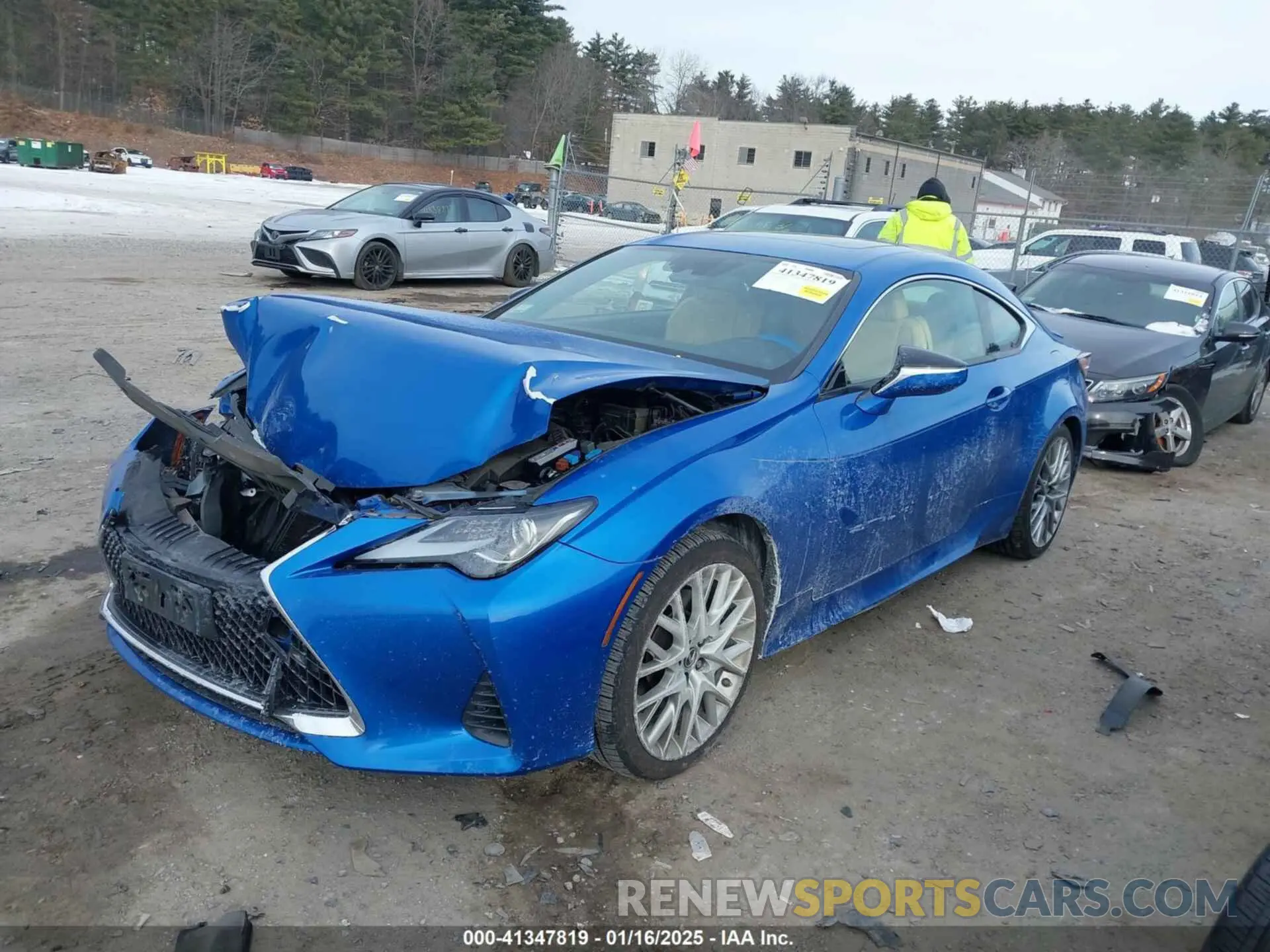 2 fotografías del automóvil dañado JTHS85BC6K5004581 LEXUS RC 300 2019