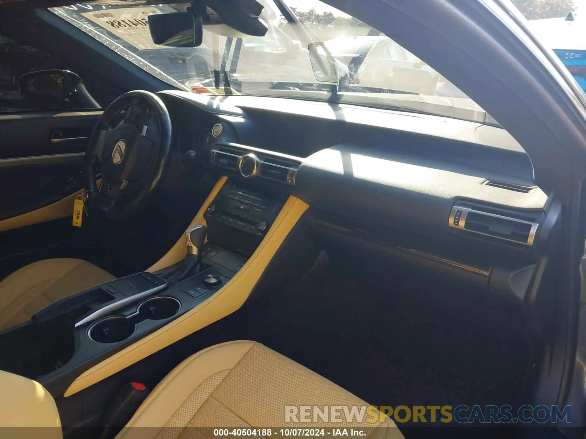 5 fotografías del automóvil dañado JTHS85BCXK5005426 LEXUS RC 300 2019