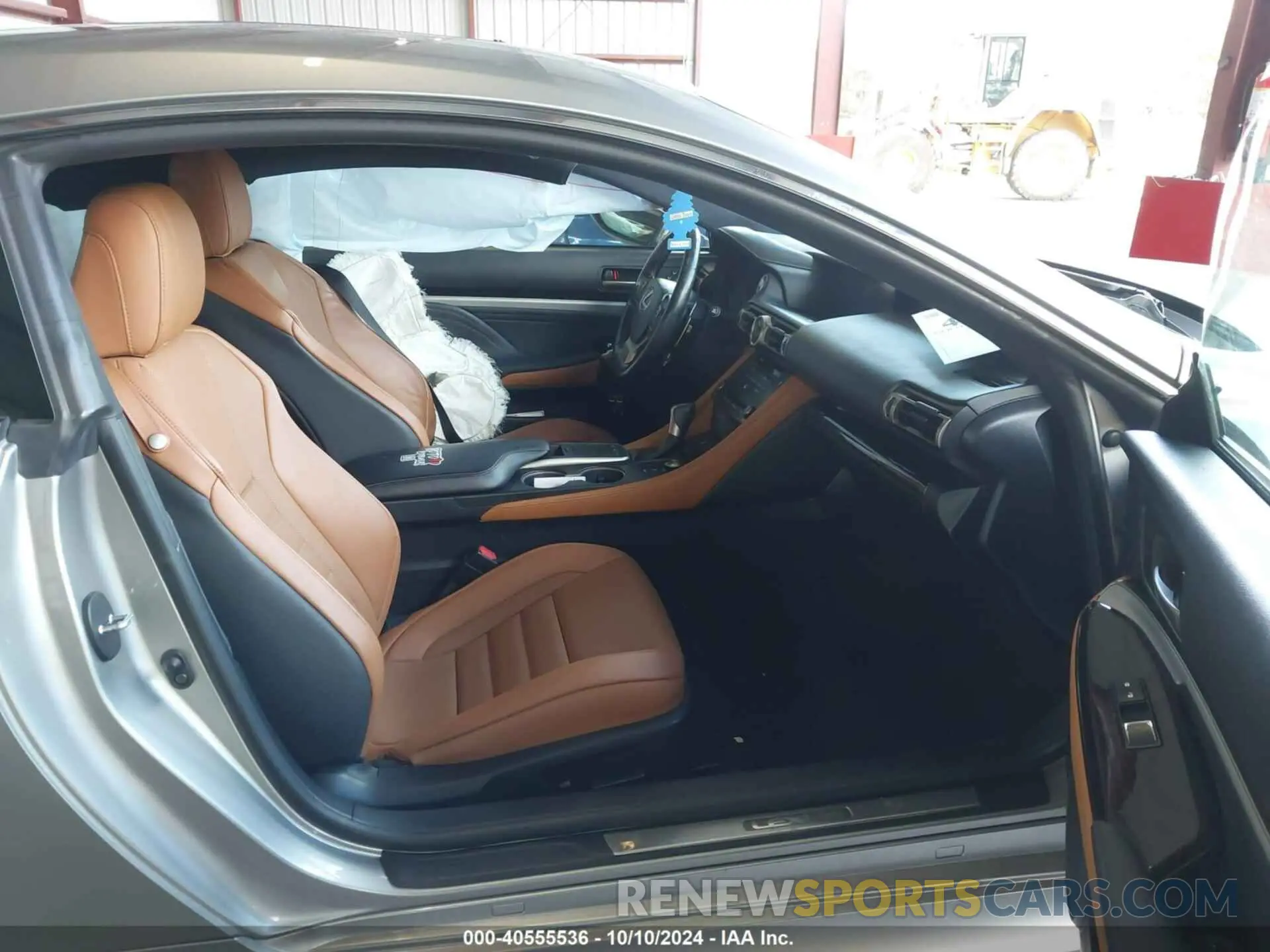 5 fotografías del automóvil dañado JTHD85EC5L5005761 LEXUS RC 300 2020