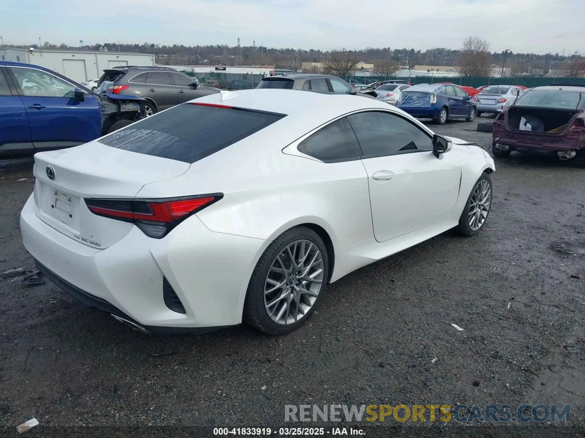 4 fotografías del automóvil dañado JTHD85EC7M5006203 LEXUS RC 300 2021