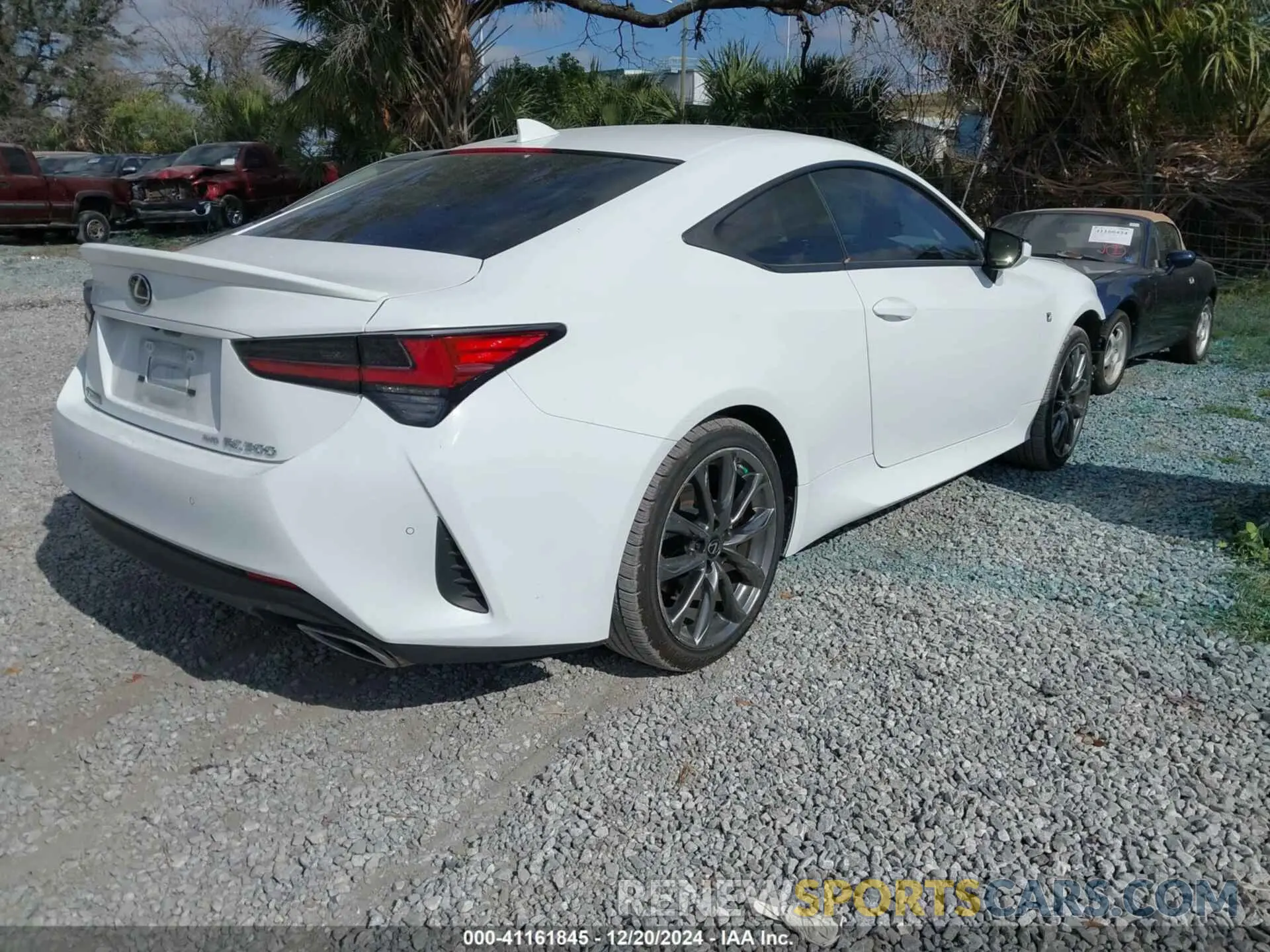 4 fotografías del automóvil dañado JTHG85EC1M5006520 LEXUS RC 300 2021