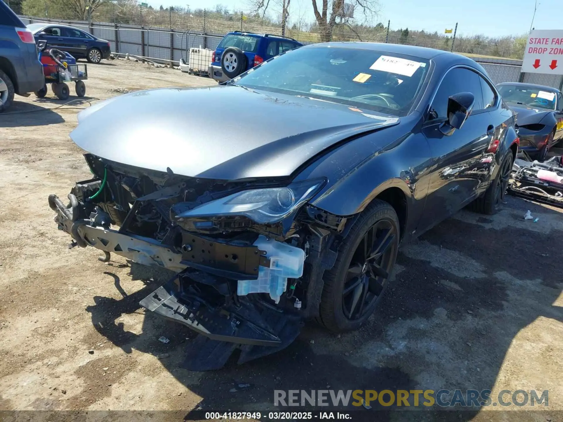 2 fotografías del automóvil dañado JTHDA5BC4R5012766 LEXUS RC 300 2024