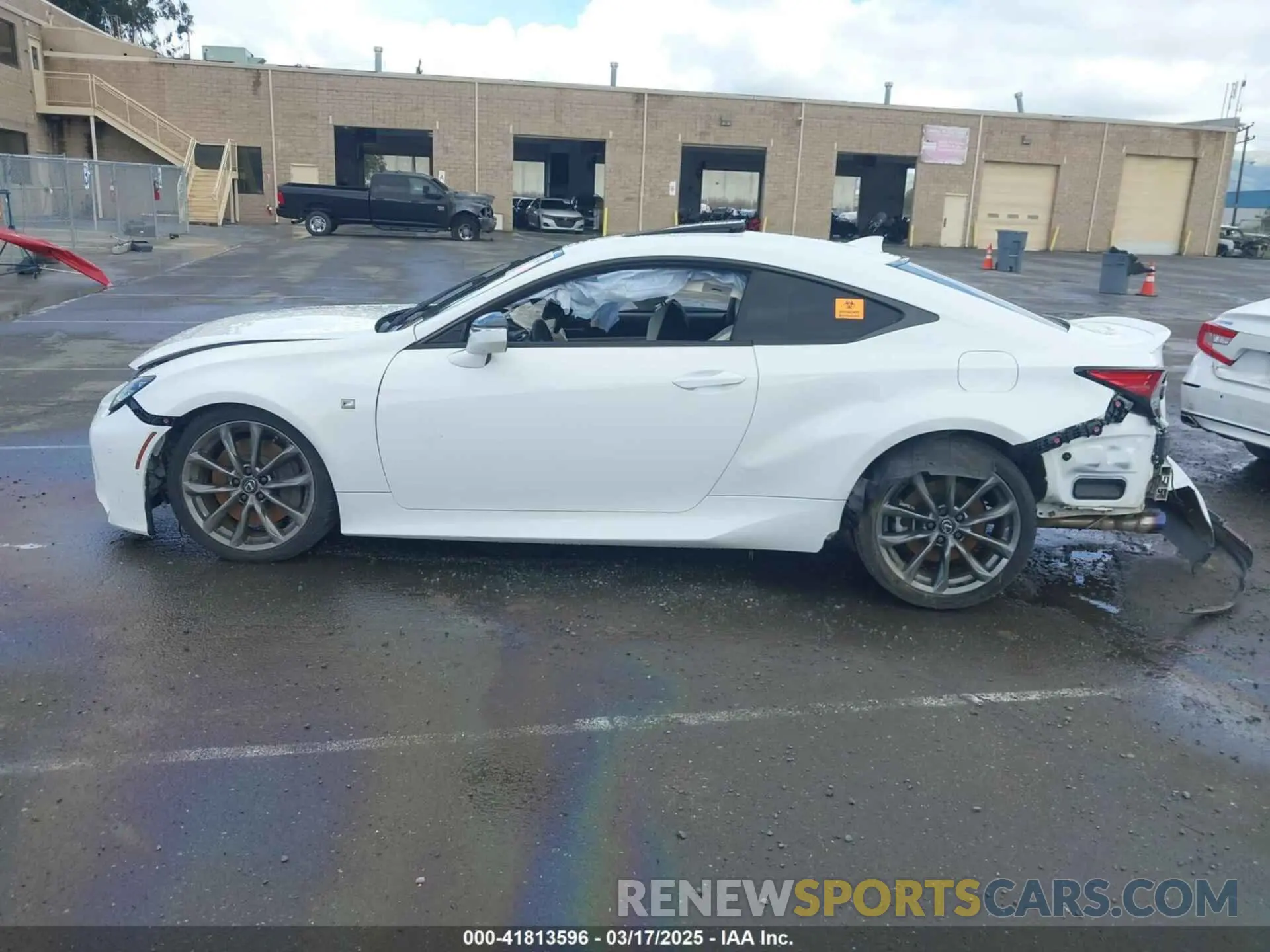 14 fotografías del automóvil dañado JTHGZ5BC3N5026089 LEXUS RC 350 2022