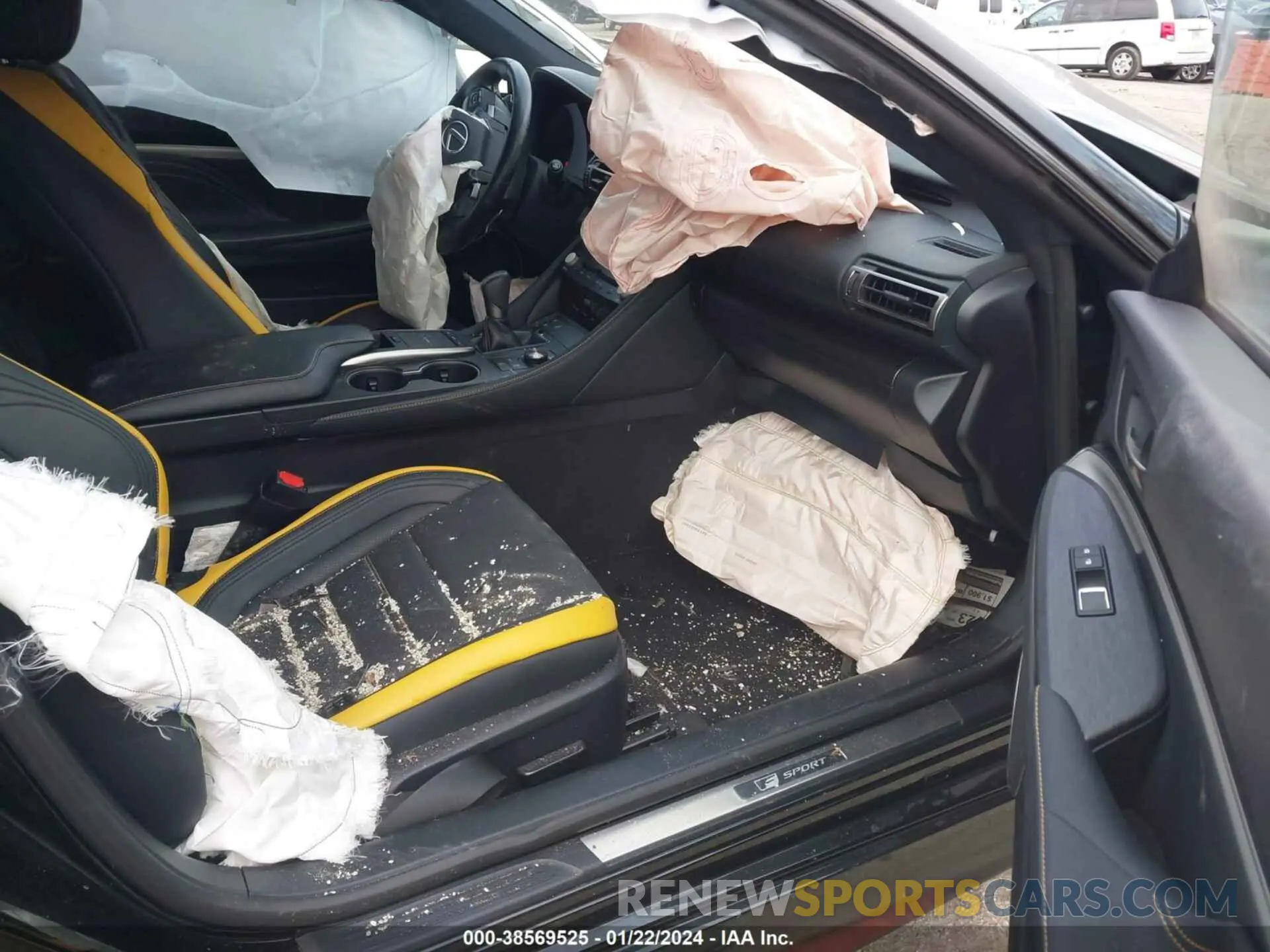 5 fotografías del automóvil dañado JTHGZ5BC6N5025809 LEXUS RC 350 2022