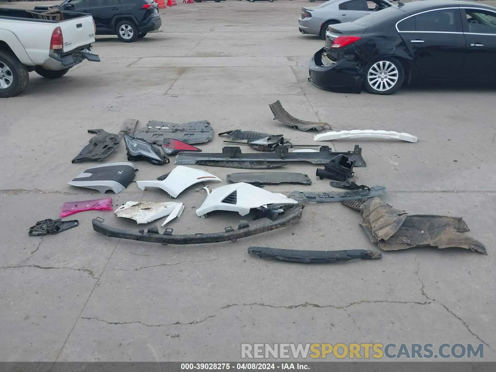 12 fotografías del automóvil dañado JTHGZ5BCXN5025375 LEXUS RC 350 2022