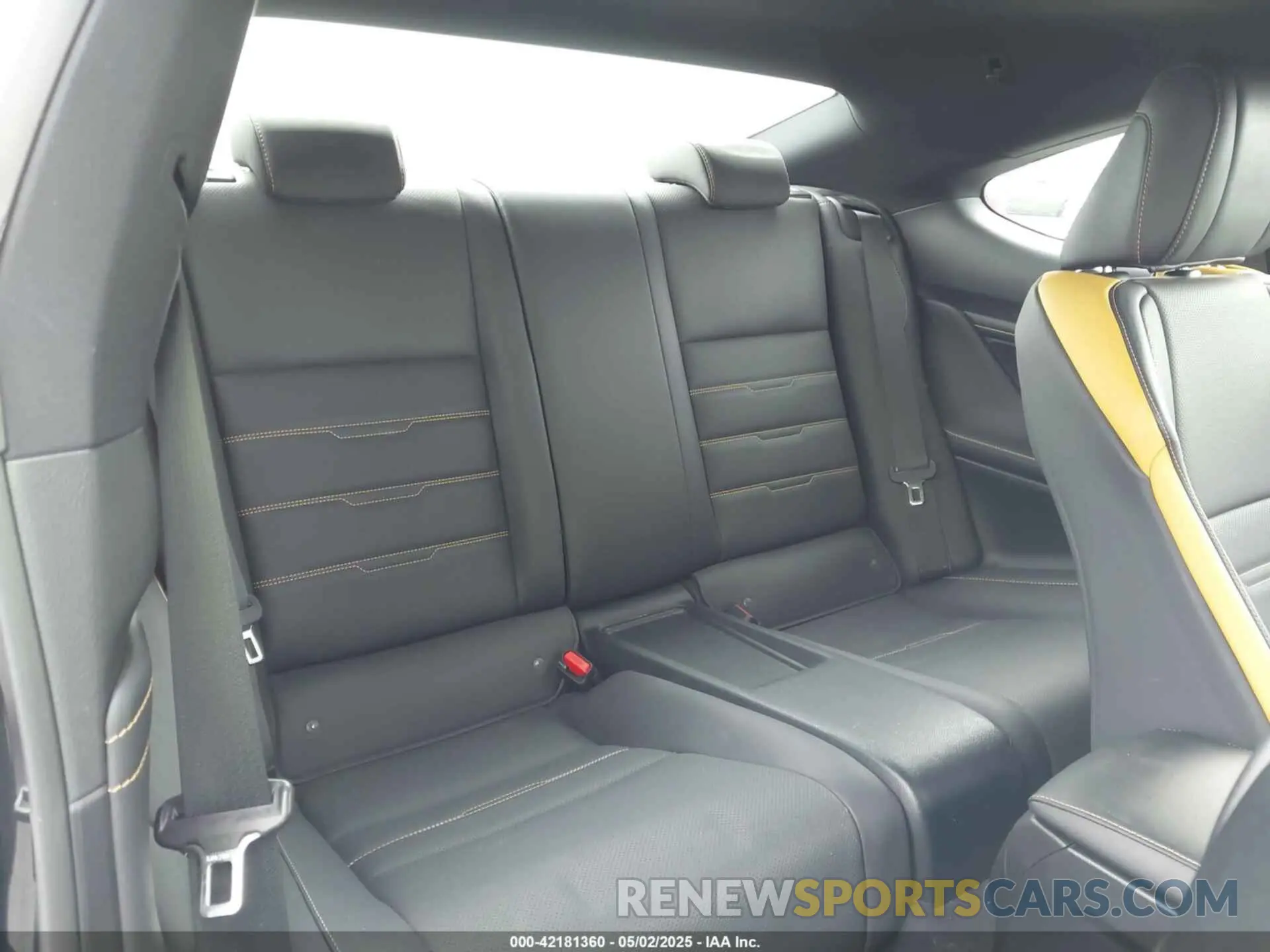 8 fotografías del automóvil dañado JTHGZ5BC4P5027402 LEXUS RC 350 2023