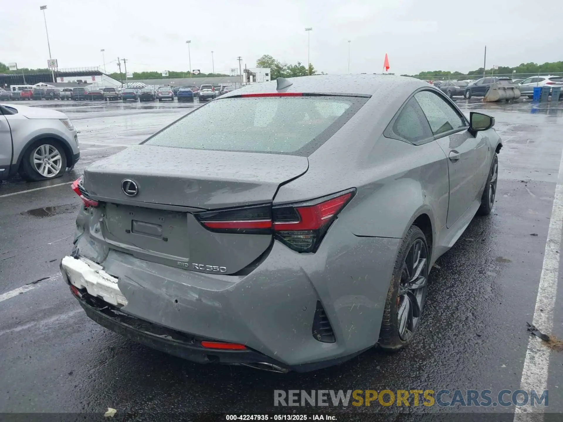 17 fotografías del automóvil dañado JTHGZ5DC7P5012065 LEXUS RC 350 2023