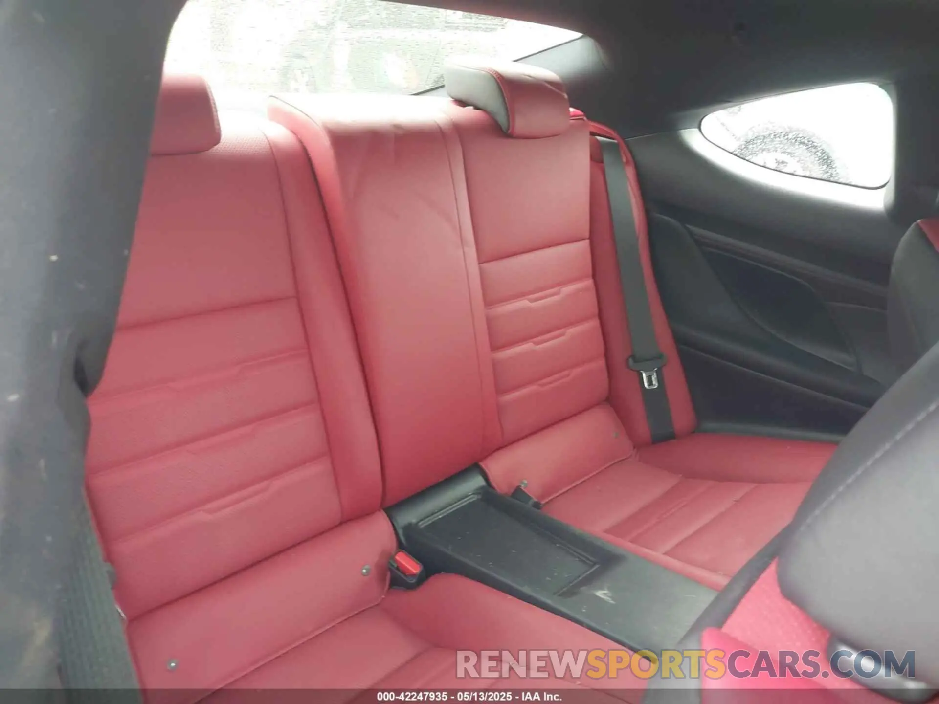 8 fotografías del automóvil dañado JTHGZ5DC7P5012065 LEXUS RC 350 2023