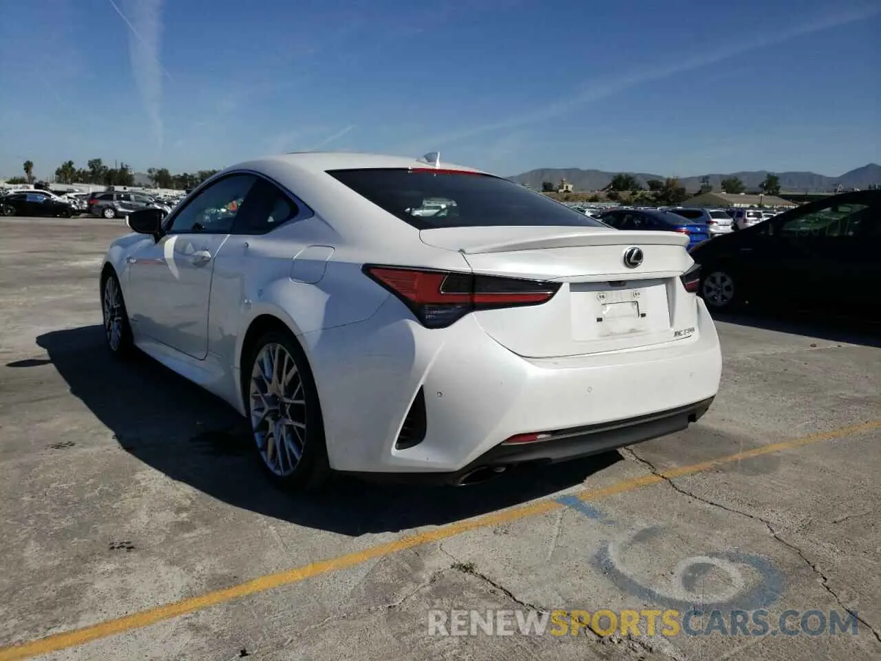3 fotografías del automóvil dañado JTHHA5BC5K5009639 LEXUS RC300 2019