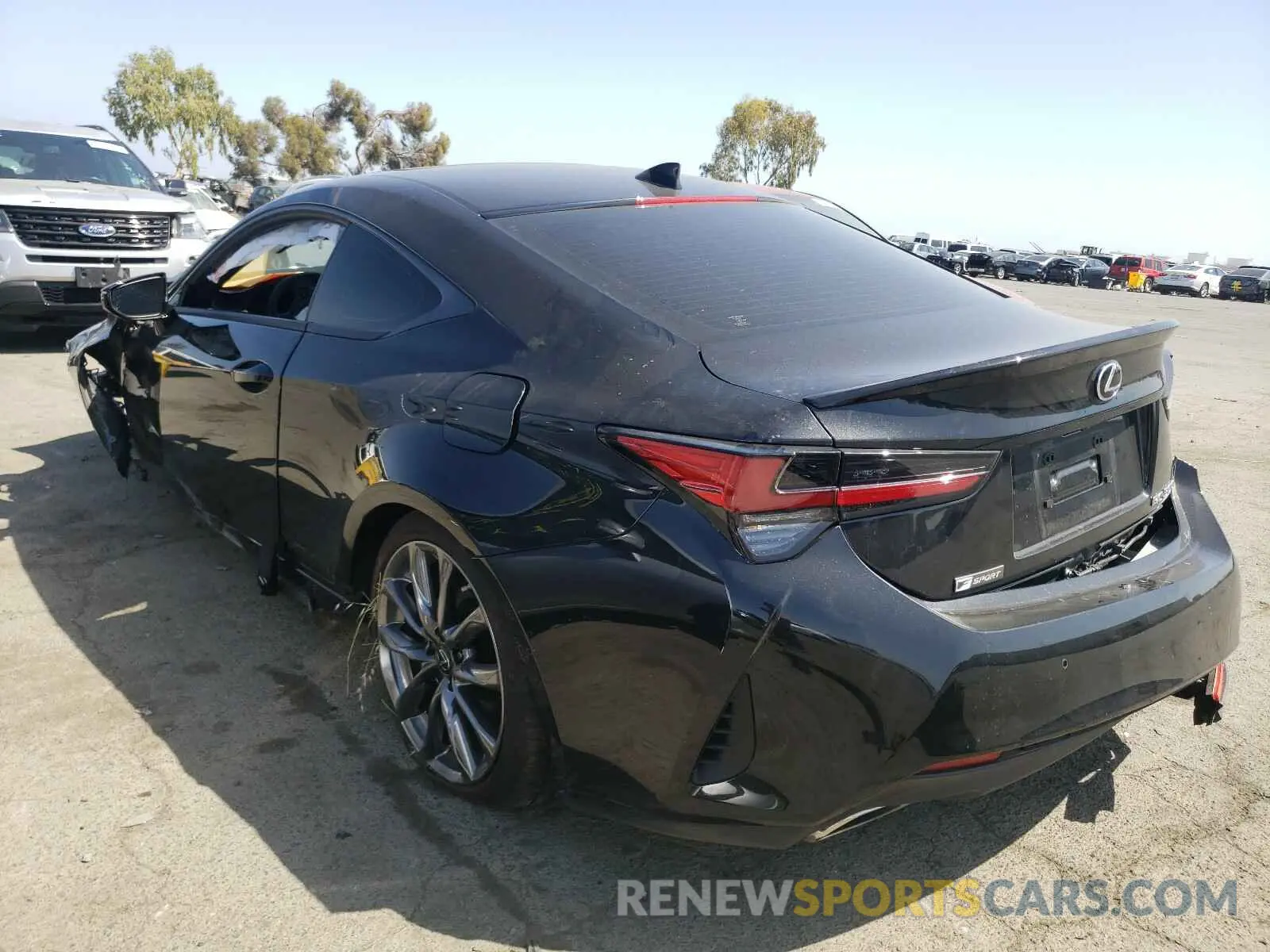 3 fotografías del automóvil dañado JTHGA5BC6M5011138 LEXUS RC300 2021