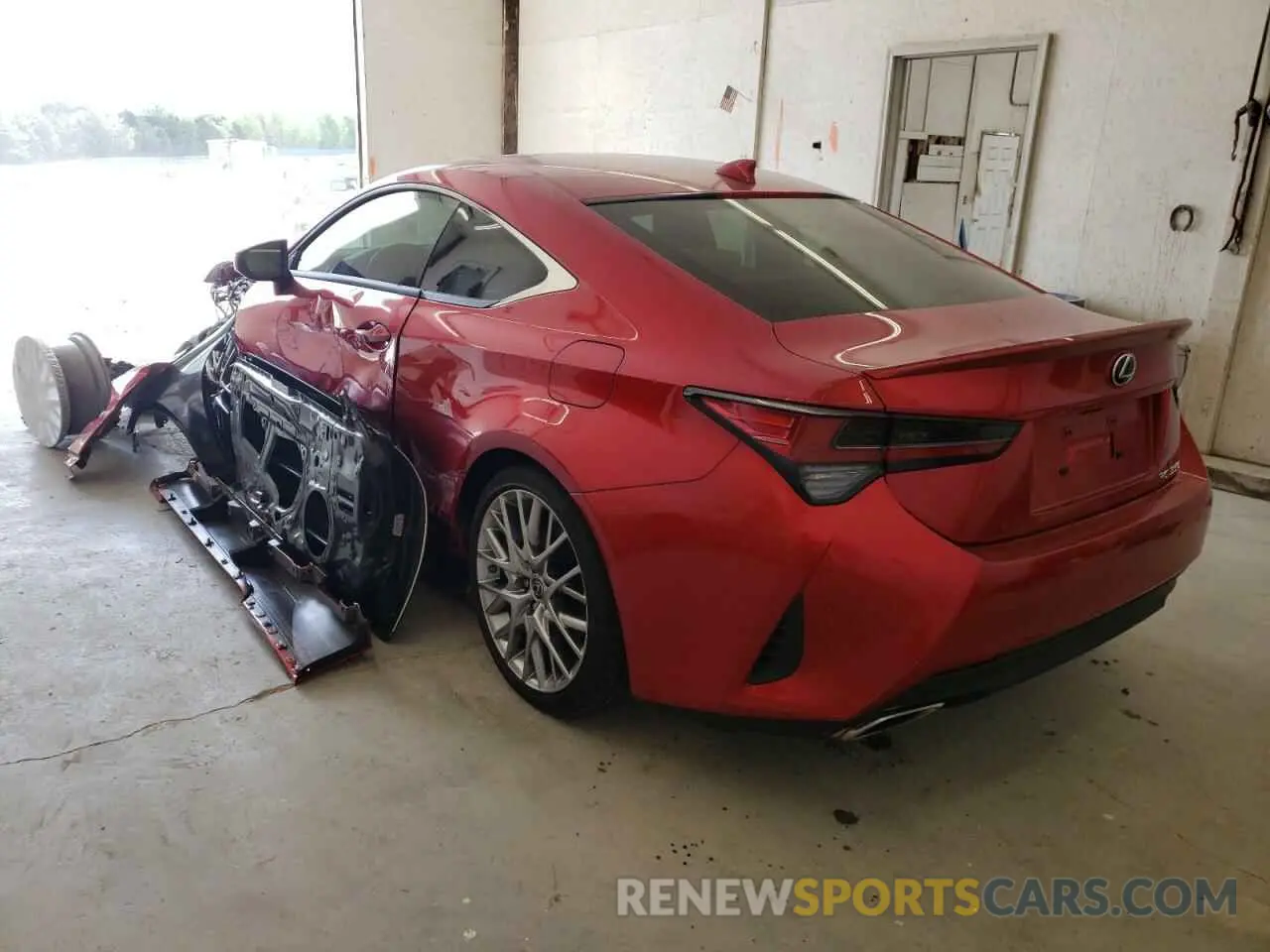 3 fotografías del automóvil dañado JTHDZ5BC3M5023775 LEXUS RC350 2021