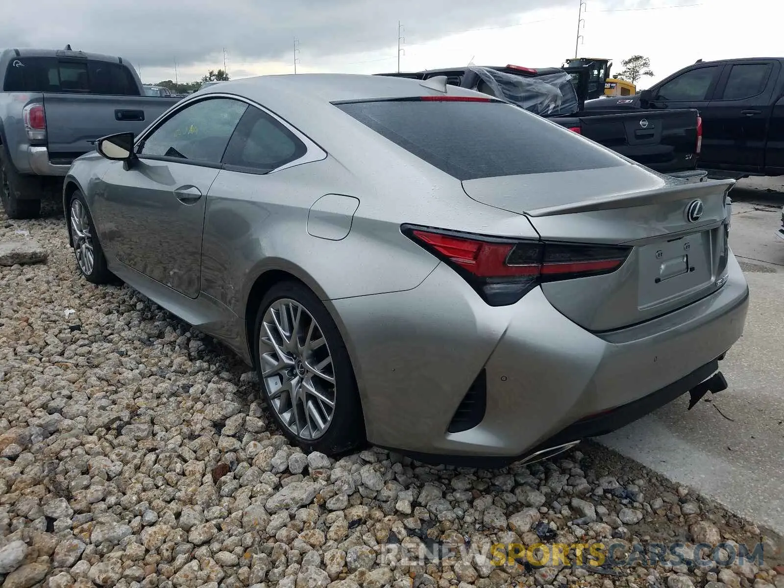 3 fotografías del automóvil dañado JTHDZ5BC9M5024378 LEXUS RC350 2021
