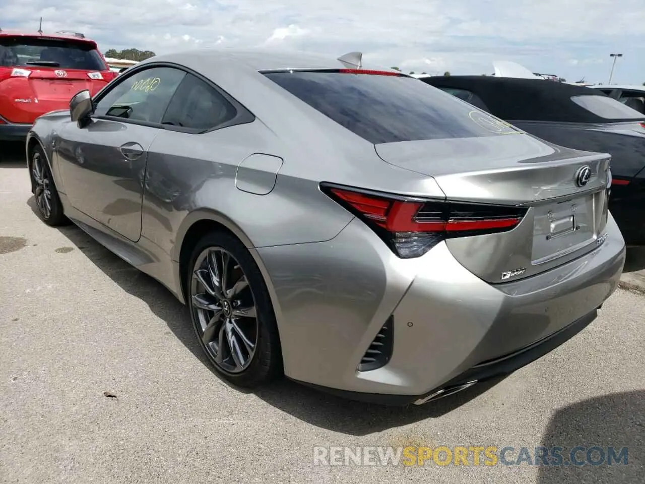 3 fotografías del automóvil dañado JTHGZ5BC5M5024326 LEXUS RC350 2021